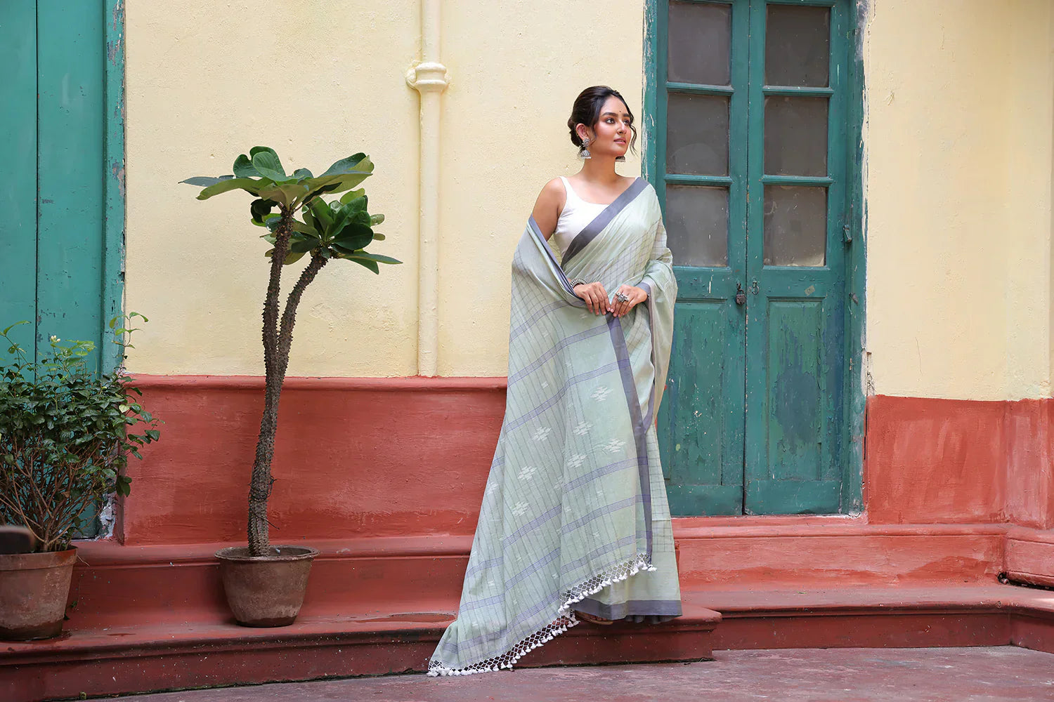 Handloom Tea Green Mulmul Cotton Jamdani Saree | Shobitam