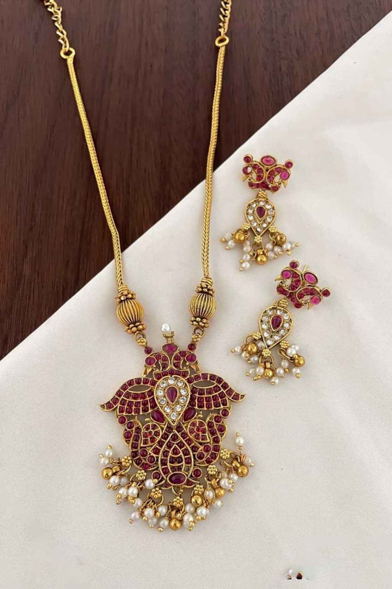 Necklace Set with Ruby-Colored Stones and Pearl Drops With Matching Earring
