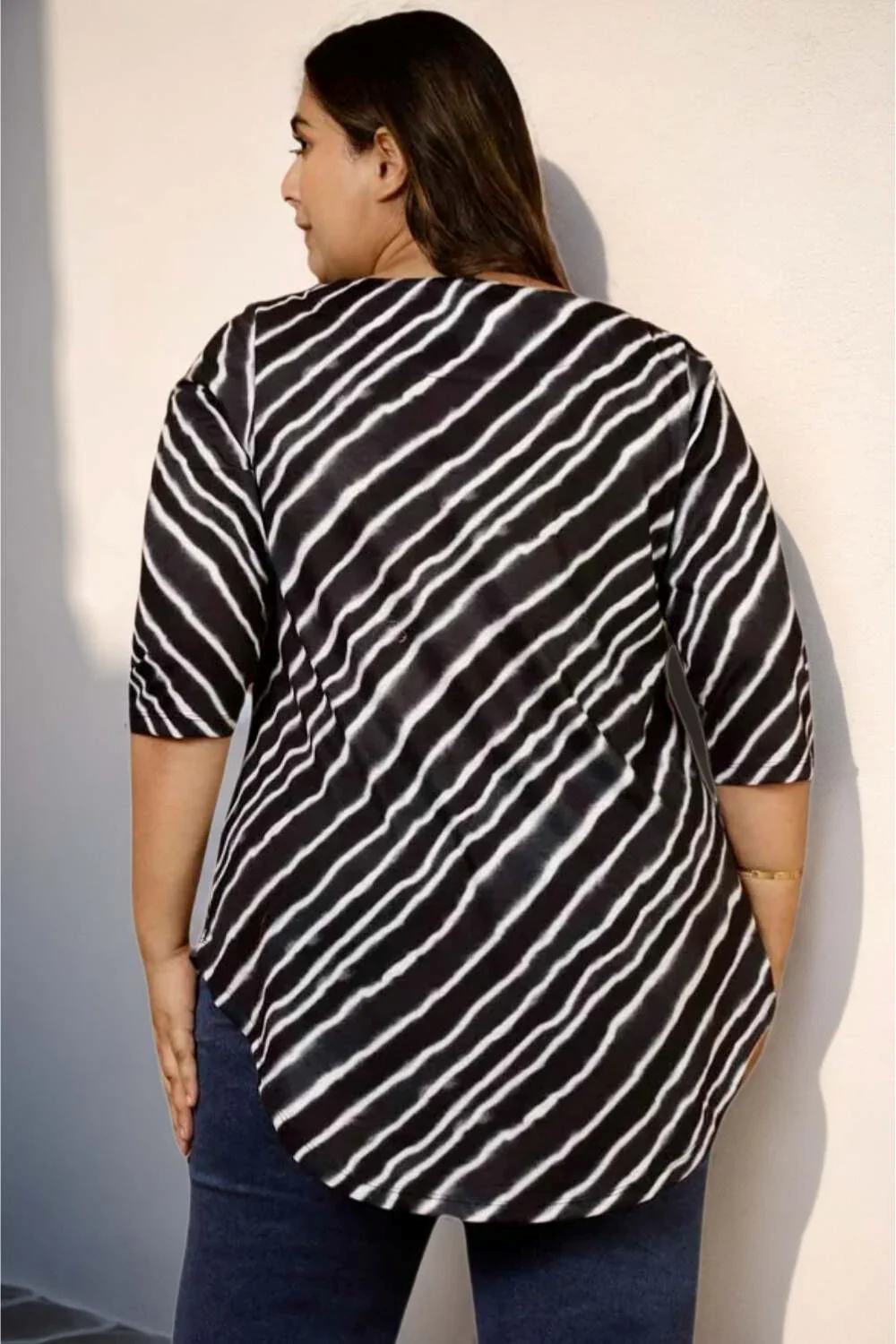 Plus Size Black Wavy Stripes Top in Soft knitted fabric | Made to Order