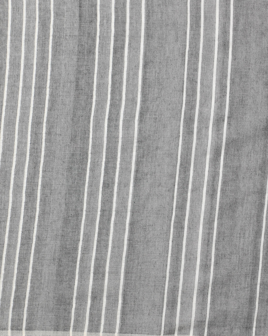 Handwoven Cotton Saree with pompoms | Shobitam