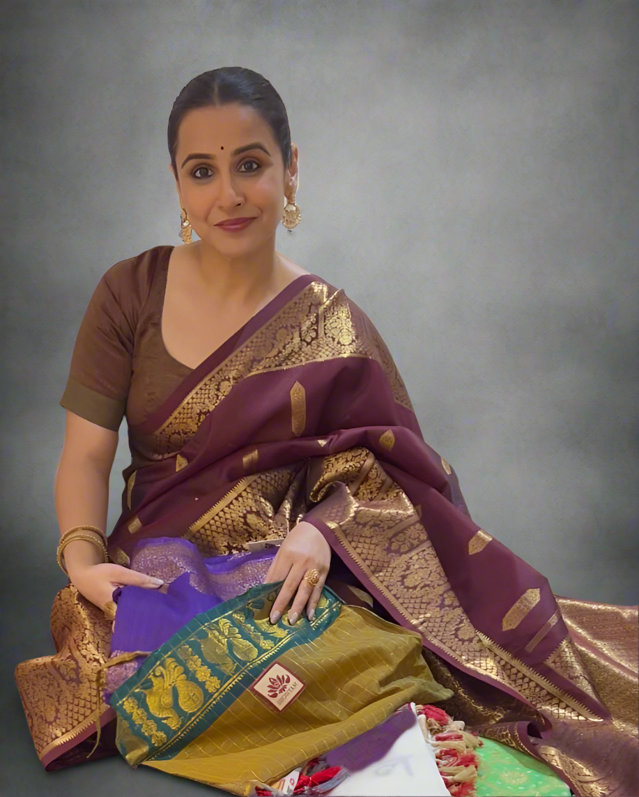 Stunning Maroon Vidya Balan Pure handwoven Gadwal Silk Saree with Grand Pallu and Ornate Arches Zari Border | SILK MARK CERTIFIED