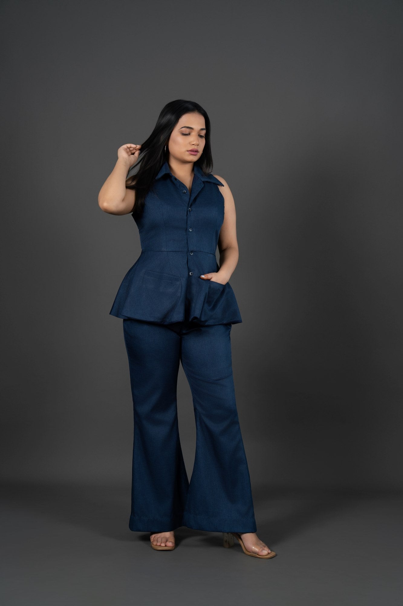 Tailored Poly Viscose Suiting Set Featuring a Structured Waistcoat and Sleek Trousers