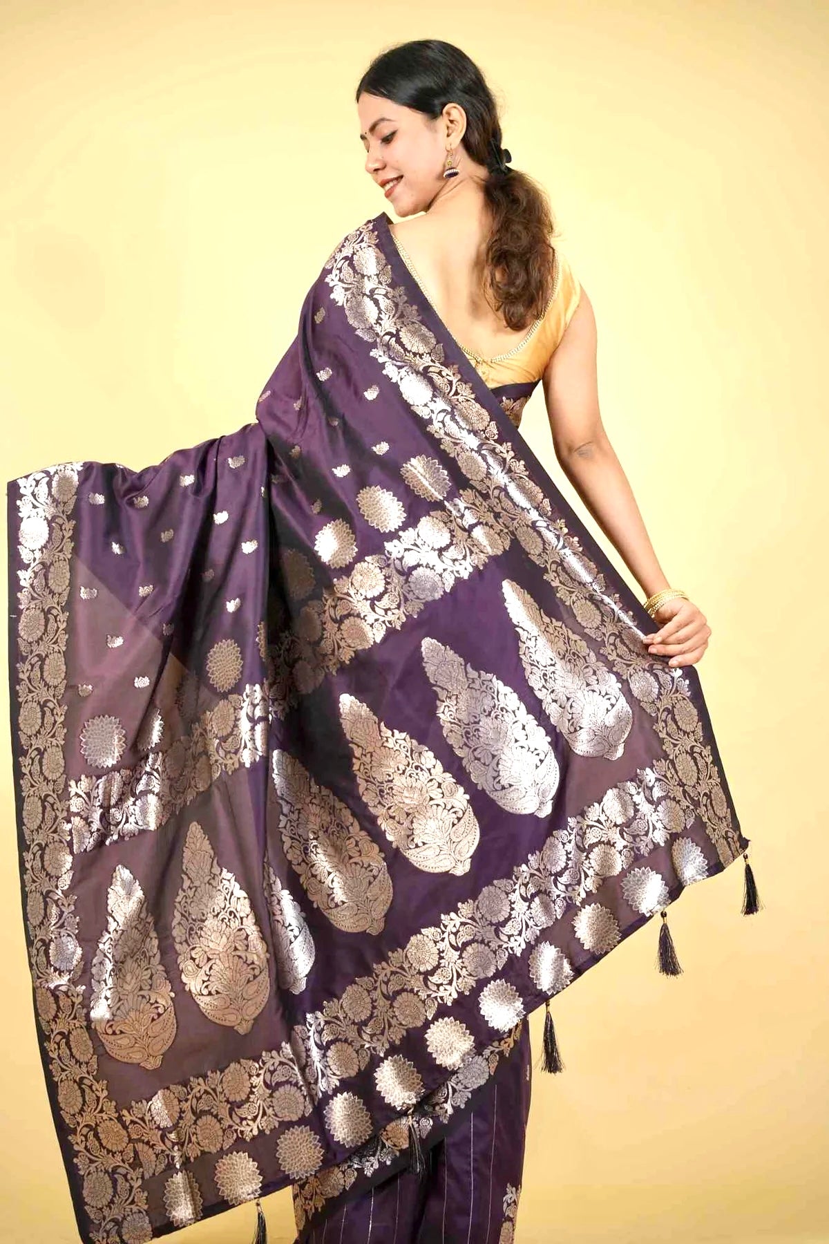 Banarasi Katan with Intricate Zari Weaving Wrap in 1 minute Saree