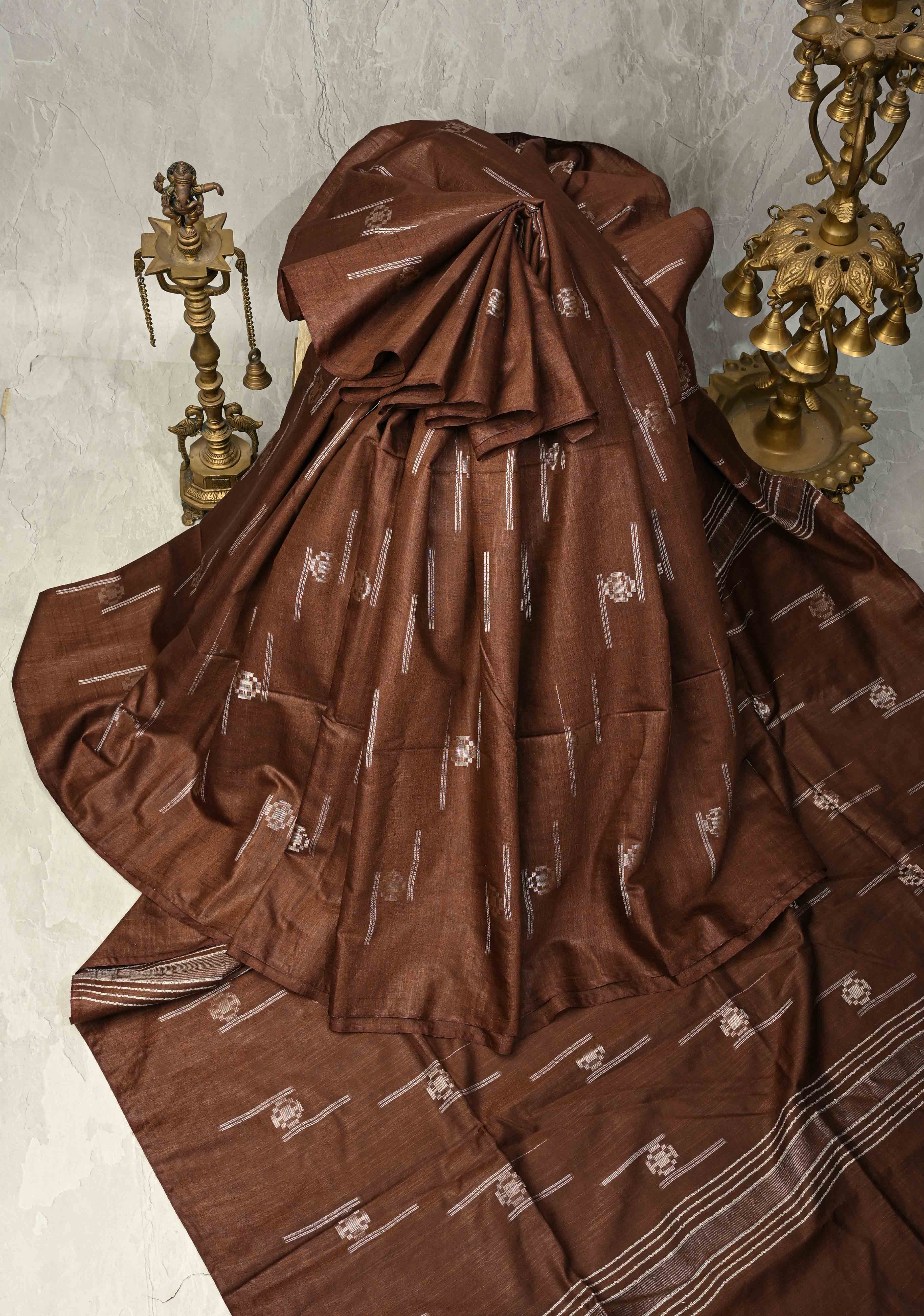 Coffe Brown Borderless Semi Tussar Saree with Thread and Zari Buttas | Shobitam