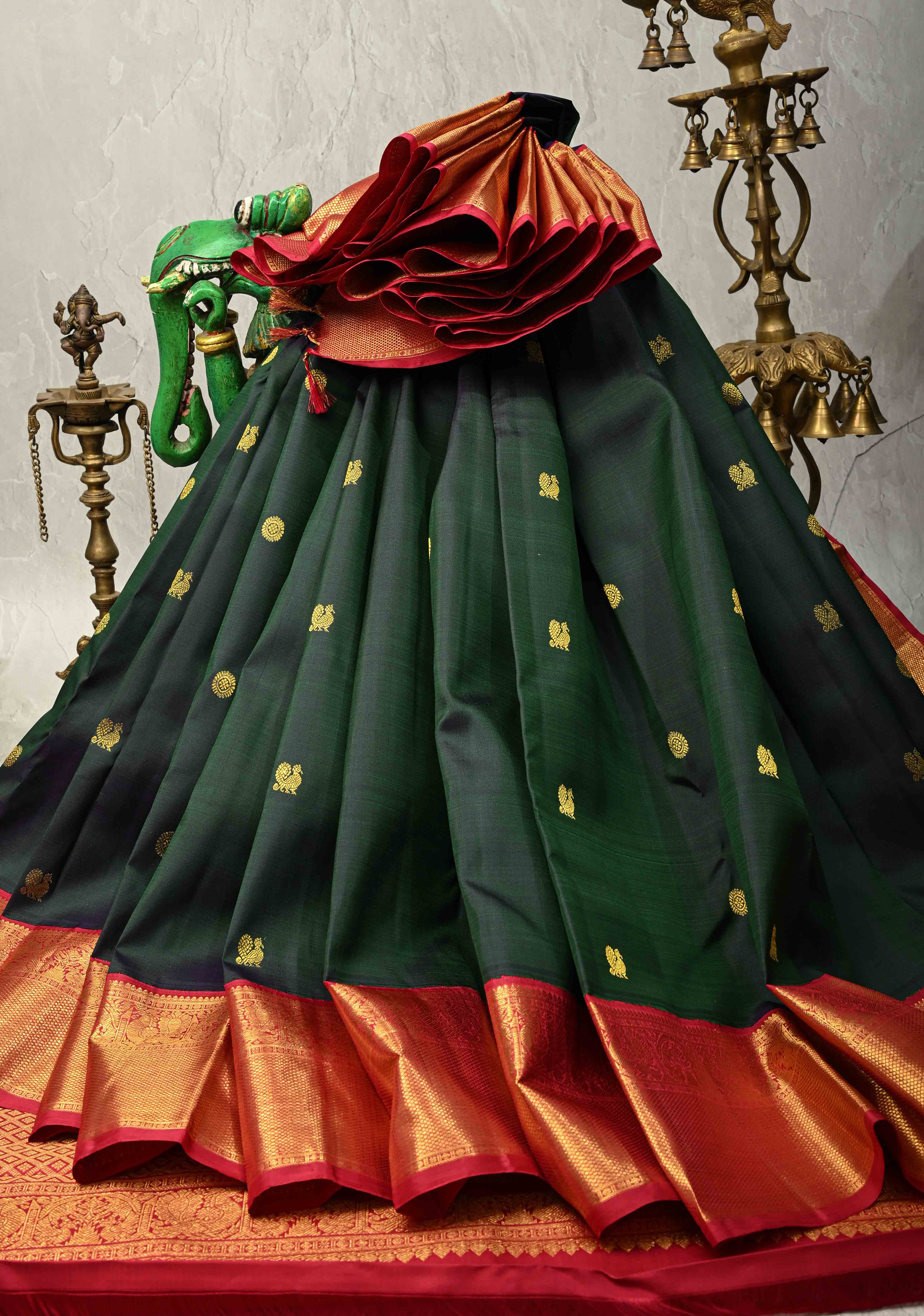 Stunning Bottle Green Dual Tone Pure Kanjivaram Silk Saree with Zari Buttas and Contrast Pink Zari Border | SILK MARK CERTIFIED | SHOBITAM