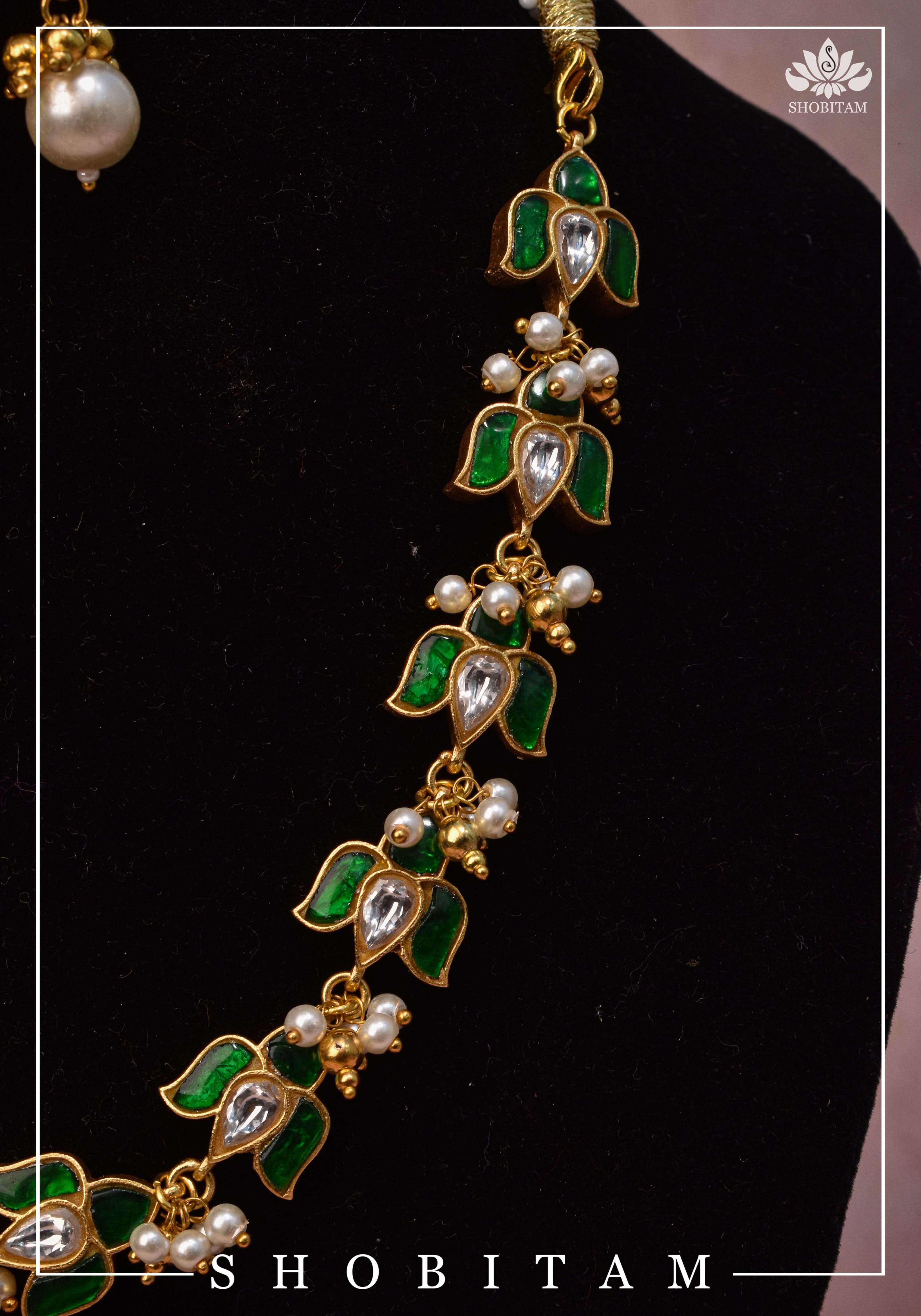 Translucent Lotus Flexible necklace set | Shobitam Jewelry