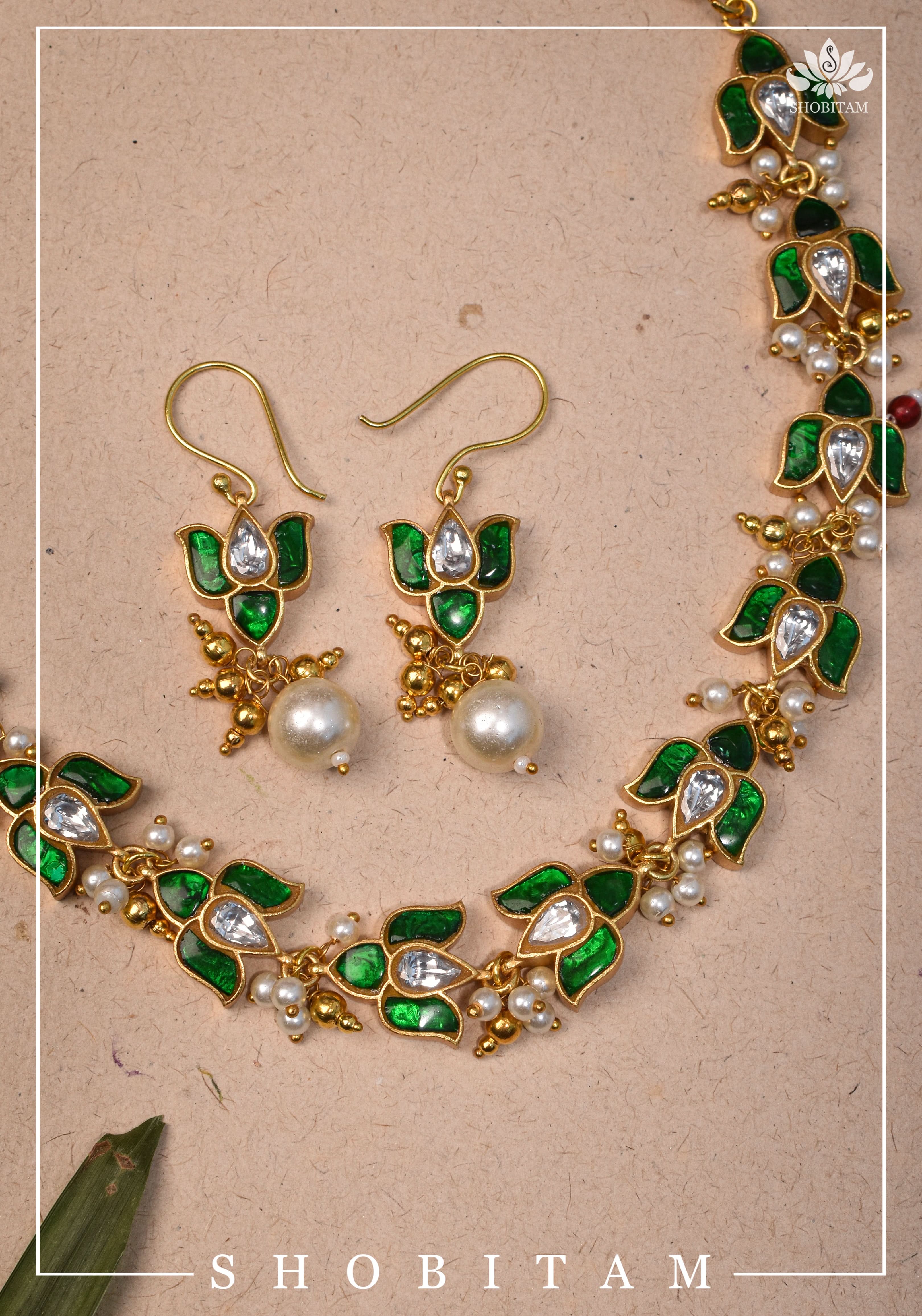 Translucent Lotus Flexible necklace set | Shobitam Jewelry