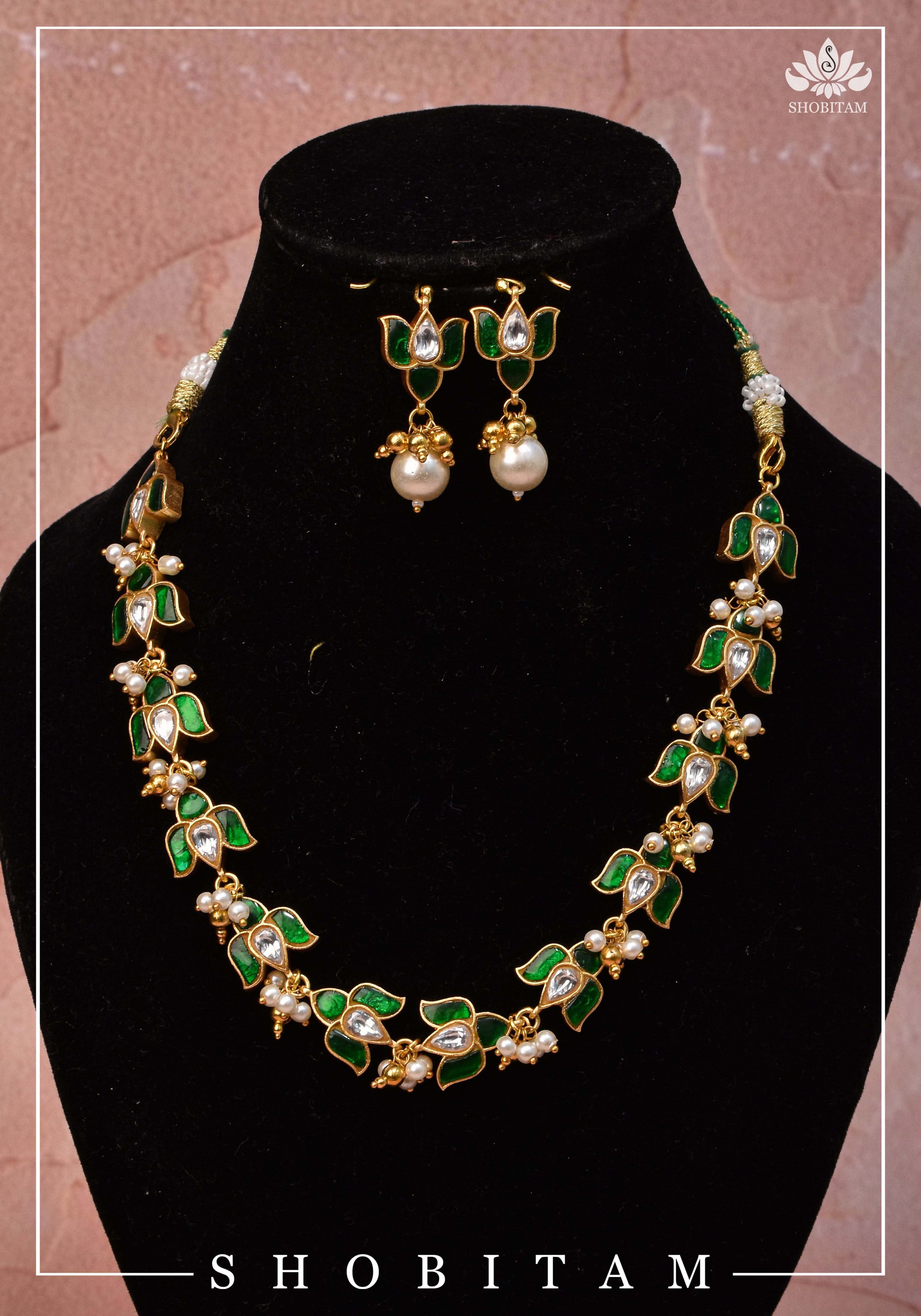 Translucent Lotus Flexible necklace set | Shobitam Jewelry