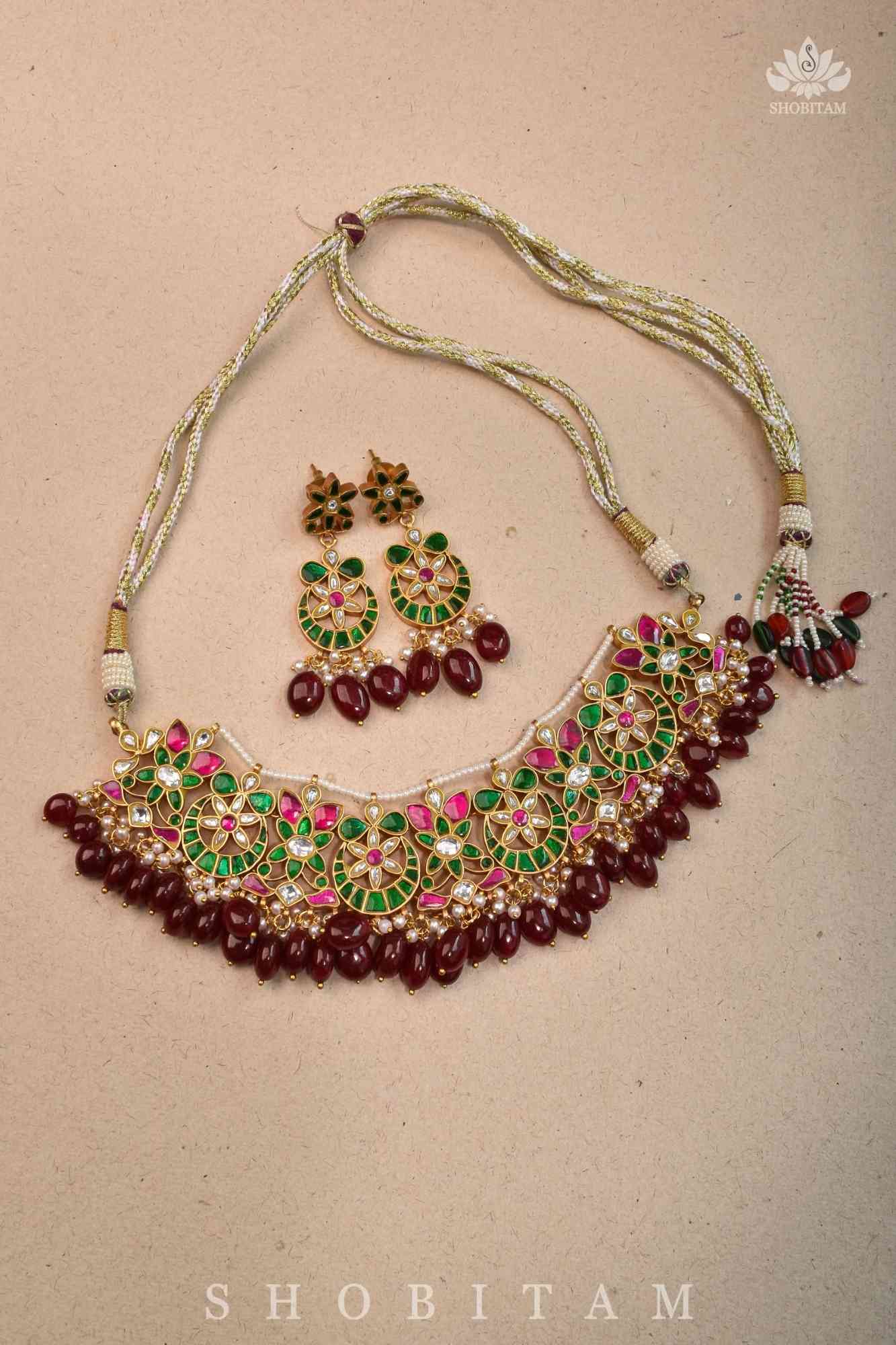 Exquisite Ahmedabadi kundan Chand Design Choker and Earrings Set | Shobitam Jewelry