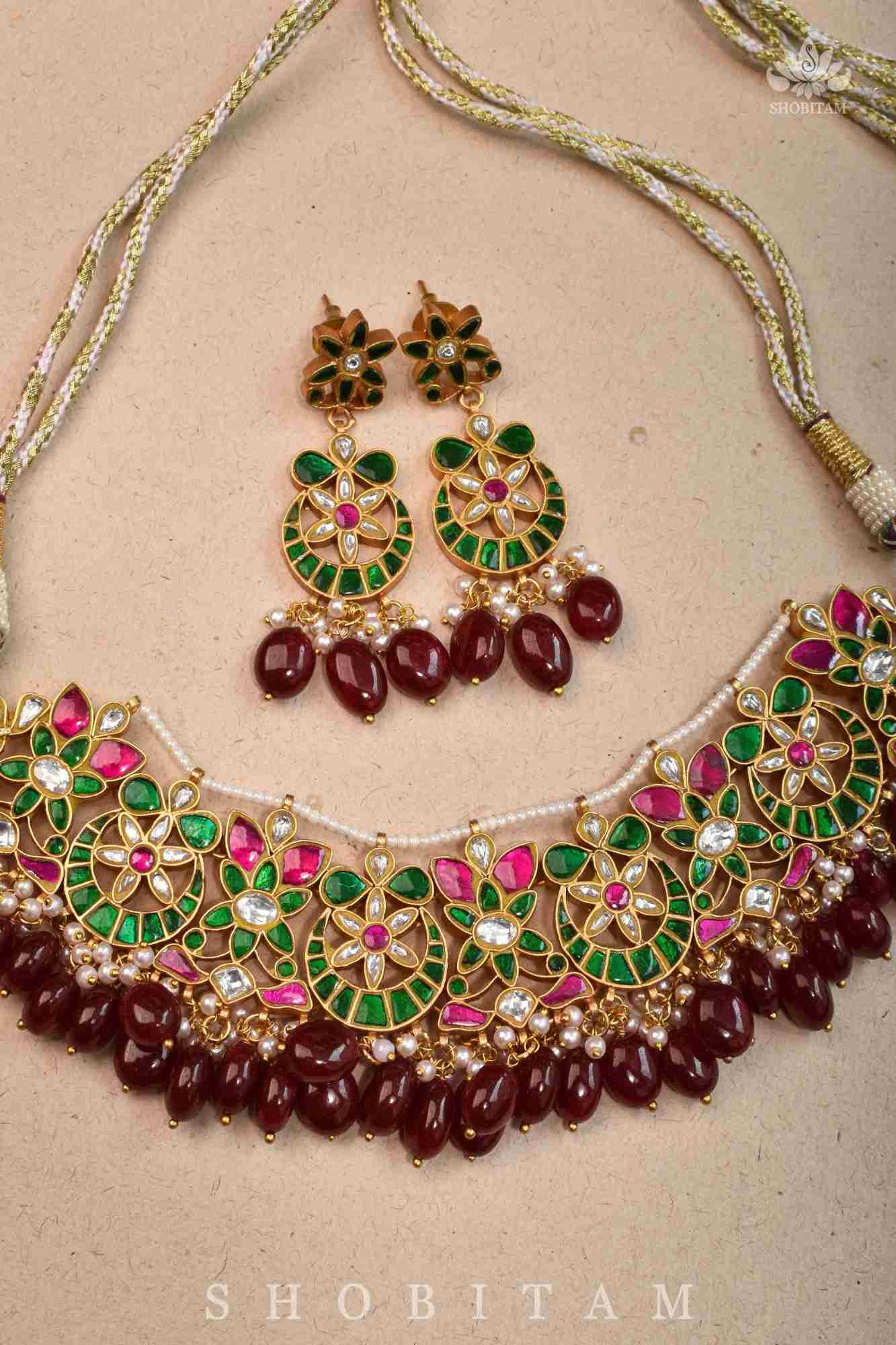 Exquisite Ahmedabadi kundan Chand Design Choker and Earrings Set | Shobitam Jewelry