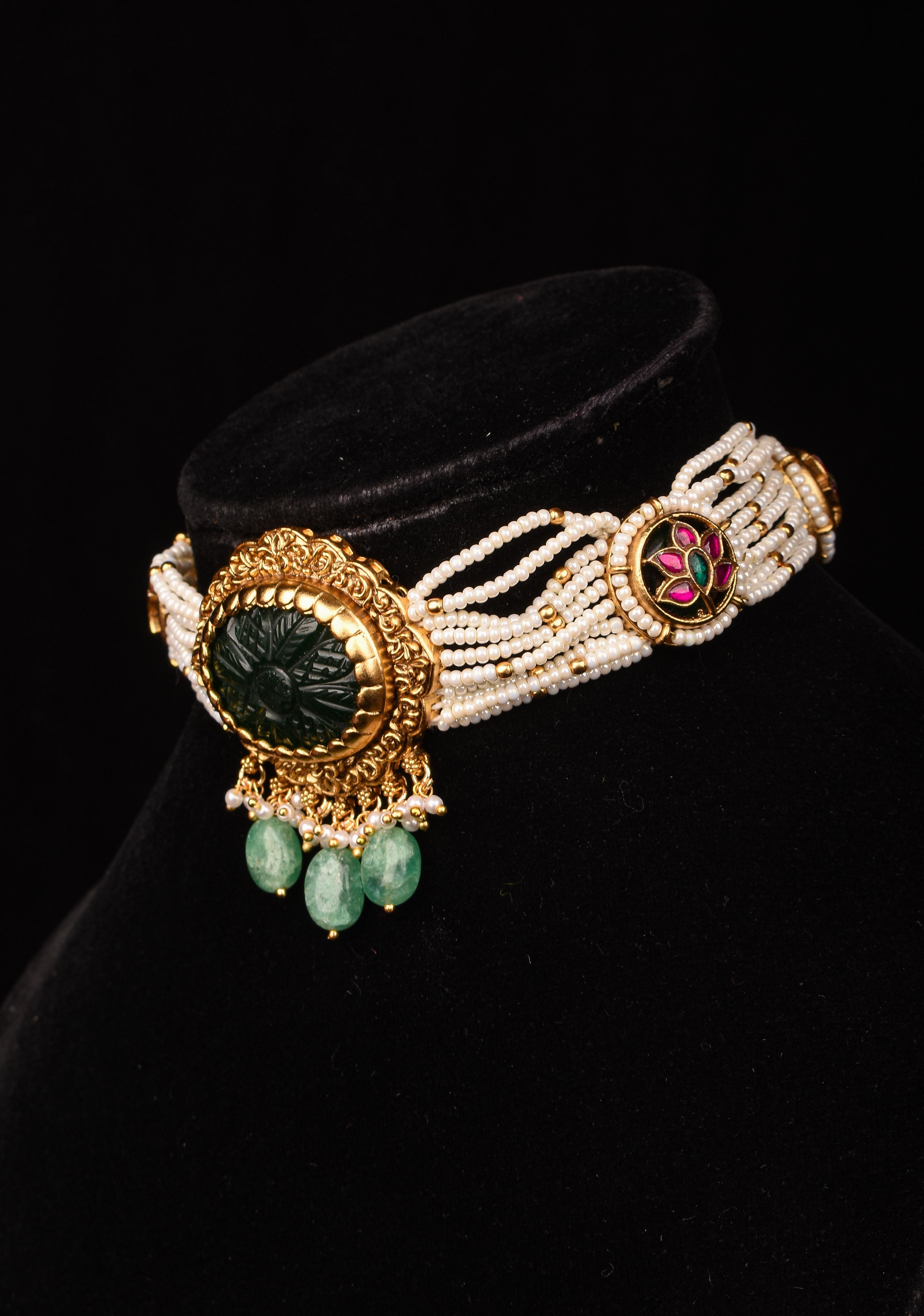 Antique Jadu Choker Set With Green Carved Stone | Shobitam Jewelry