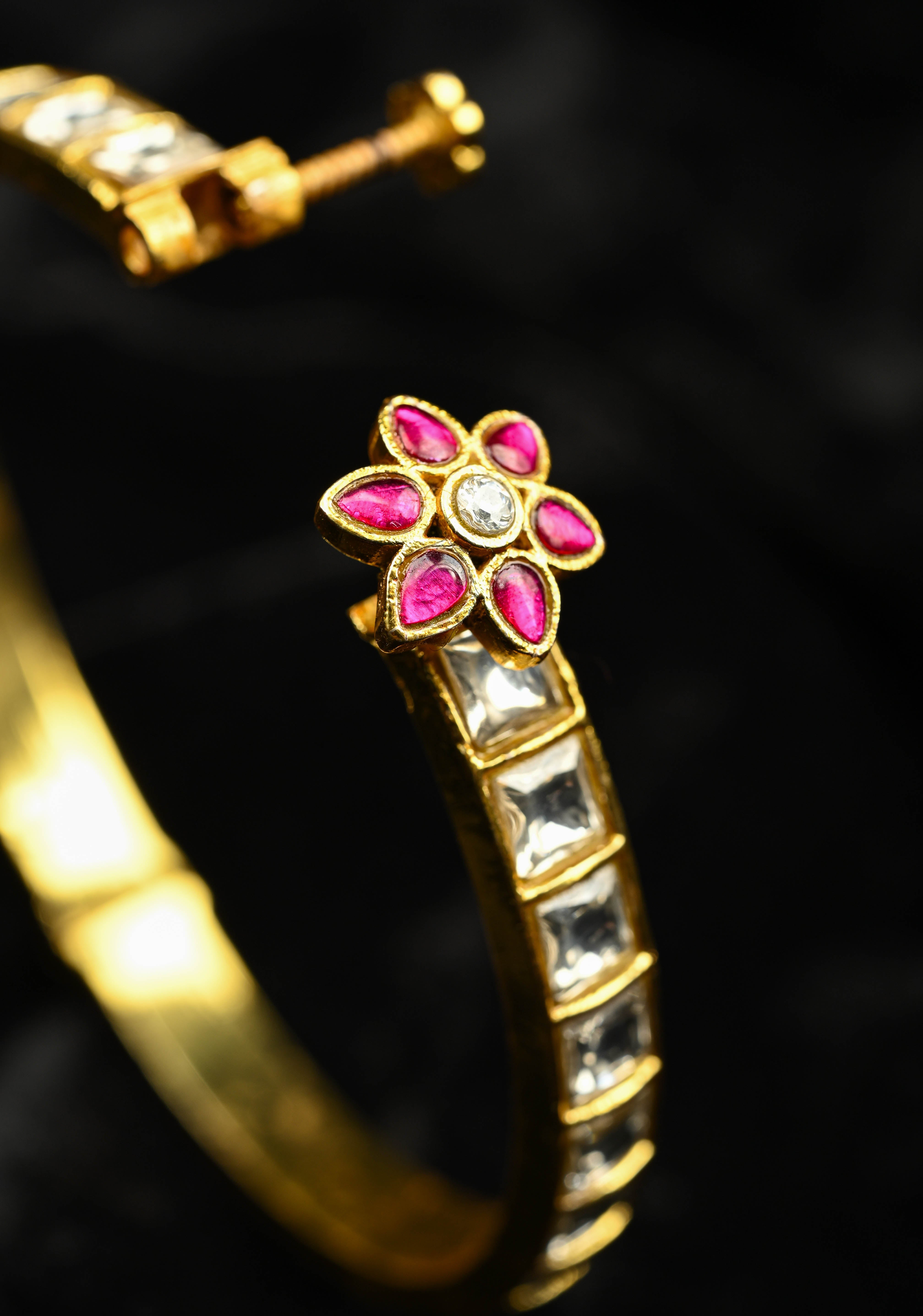 2.4-2.6 size Kemp Square White Stone Studded Openable kadaa - Single PIece | SHOBITAM