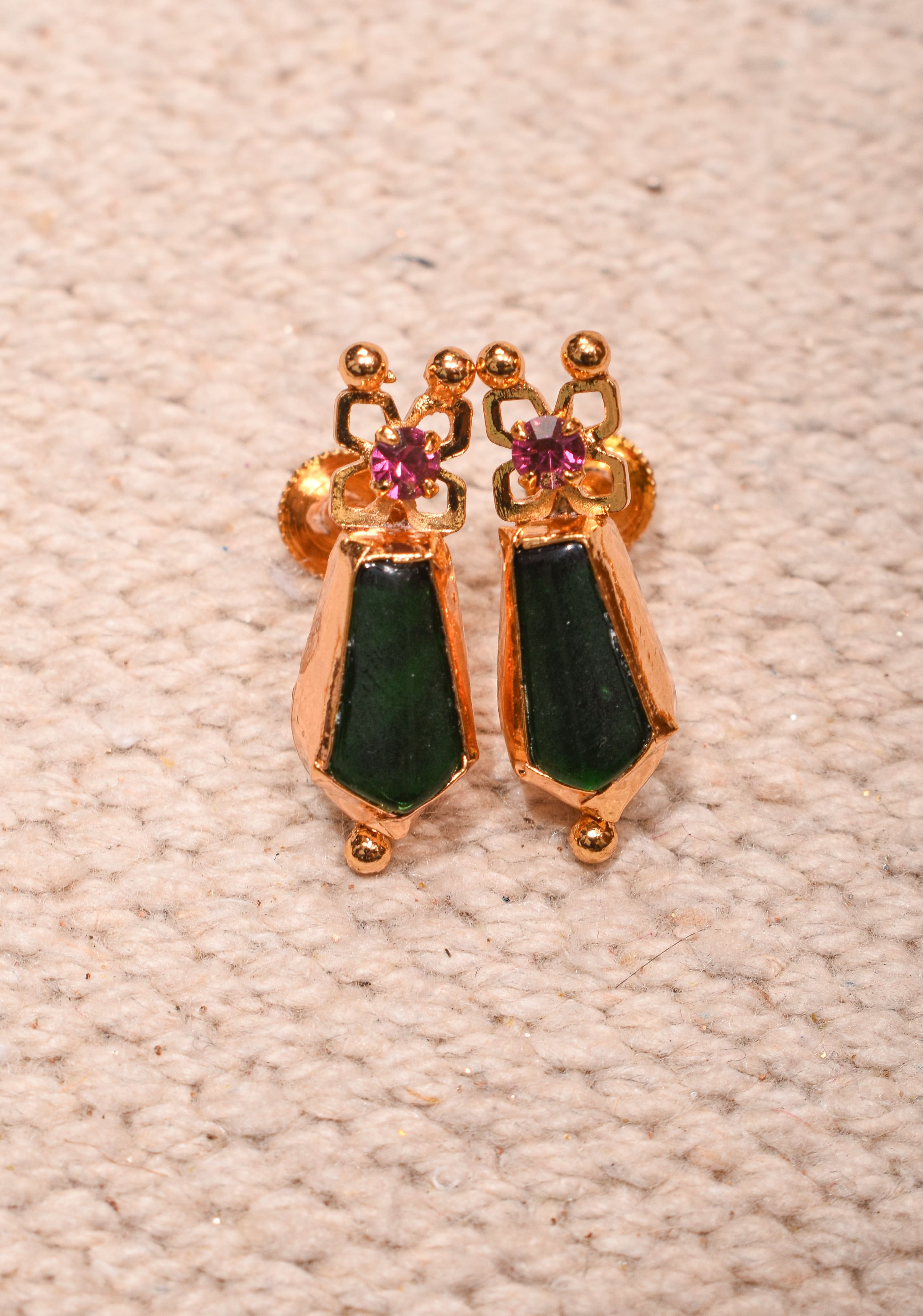 Gold tone kerala style pink-green nagapadam choker combo necklace set | Shobitam