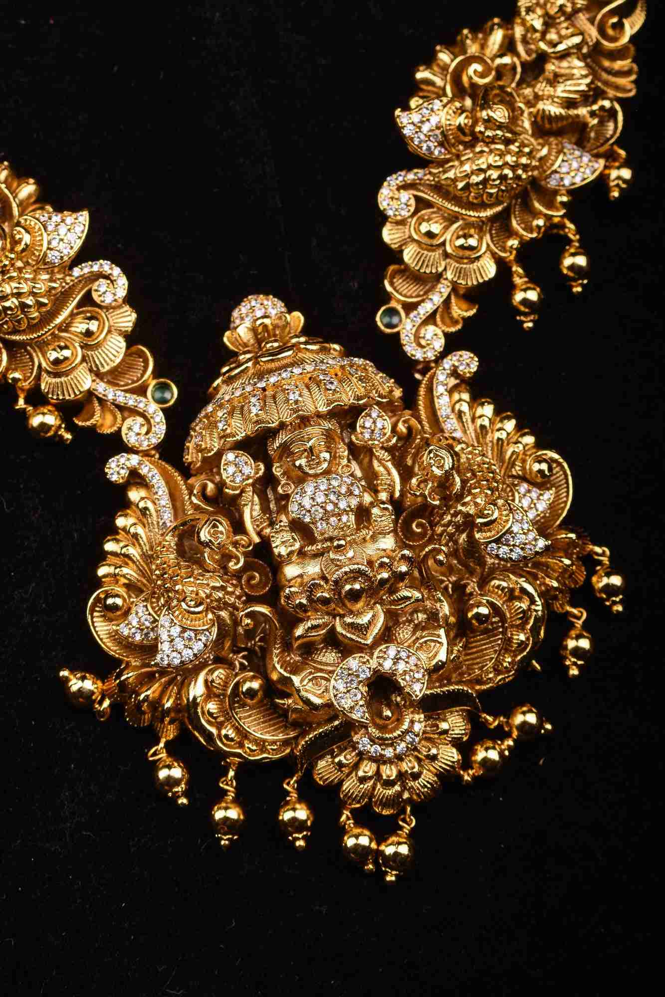 Antique Mid-Haram Set with 3D Lakshmi and Peacock Motifs