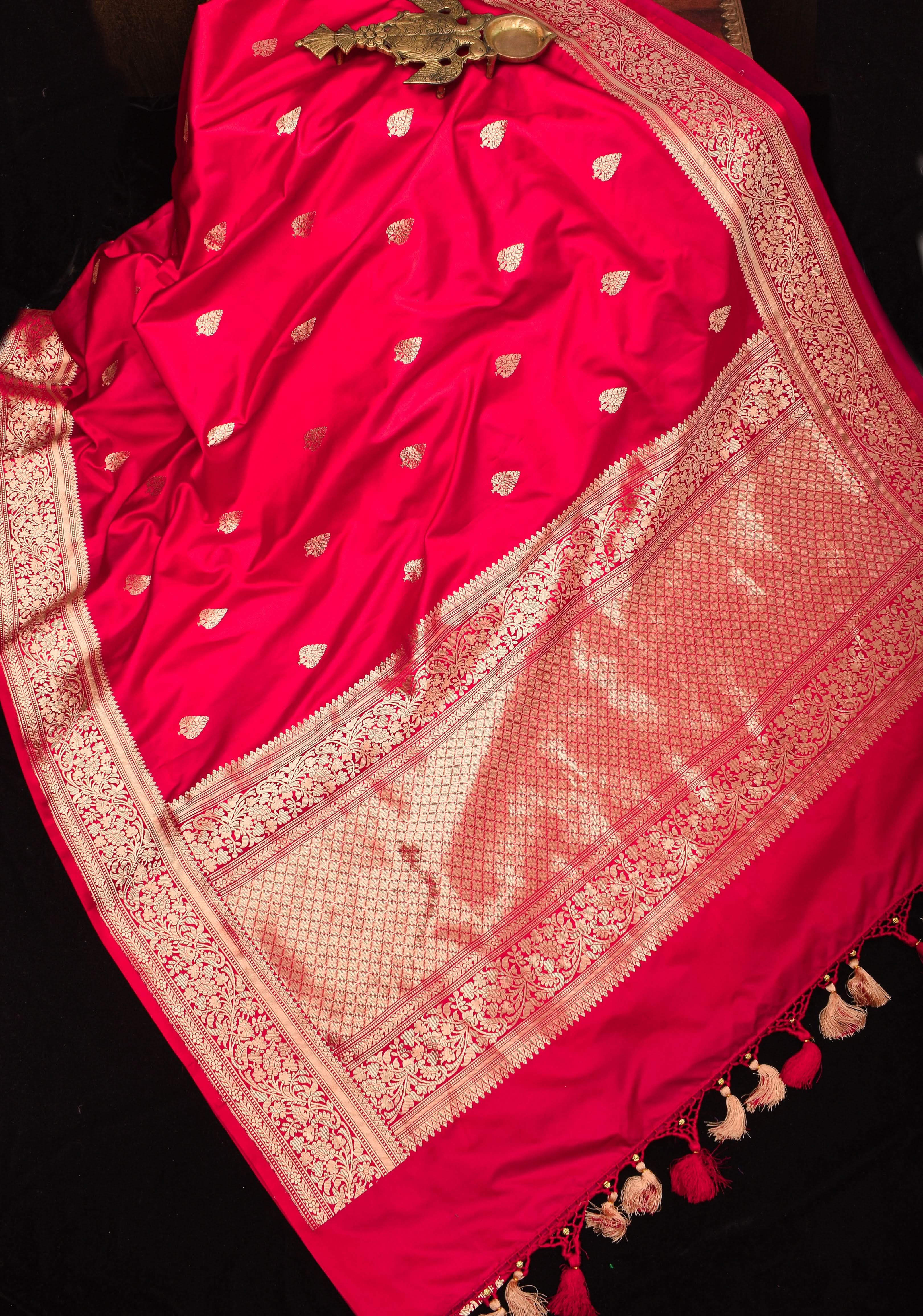Red Banarasi Mashru Silk Saree with Damask Buttas and Zari Border | SILK MARK CERTIFIED | Shobitam