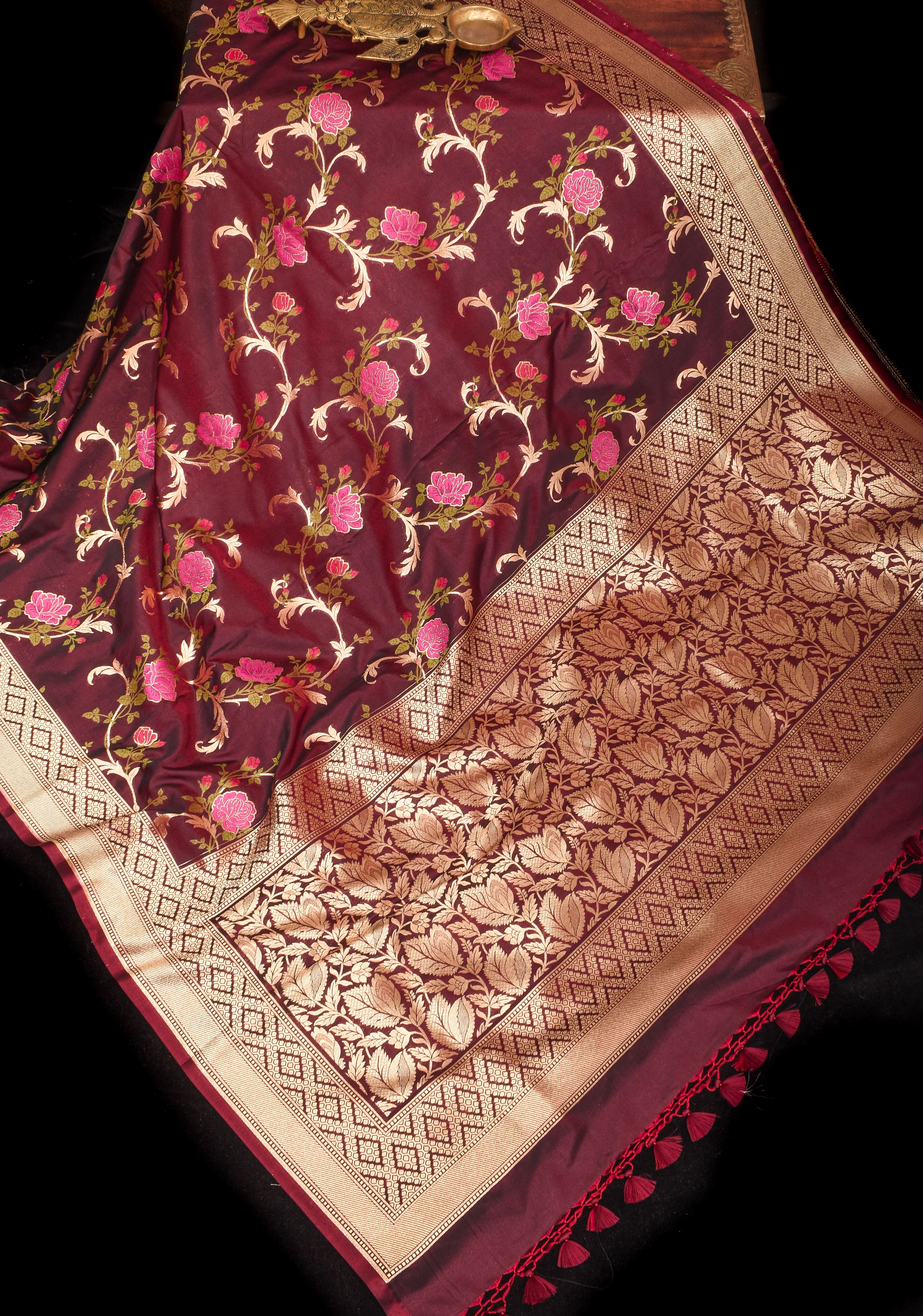 Rose Splendor: Brown Exquisite Meenakari Rose Jaal Semi-Silk Saree with Zari Border