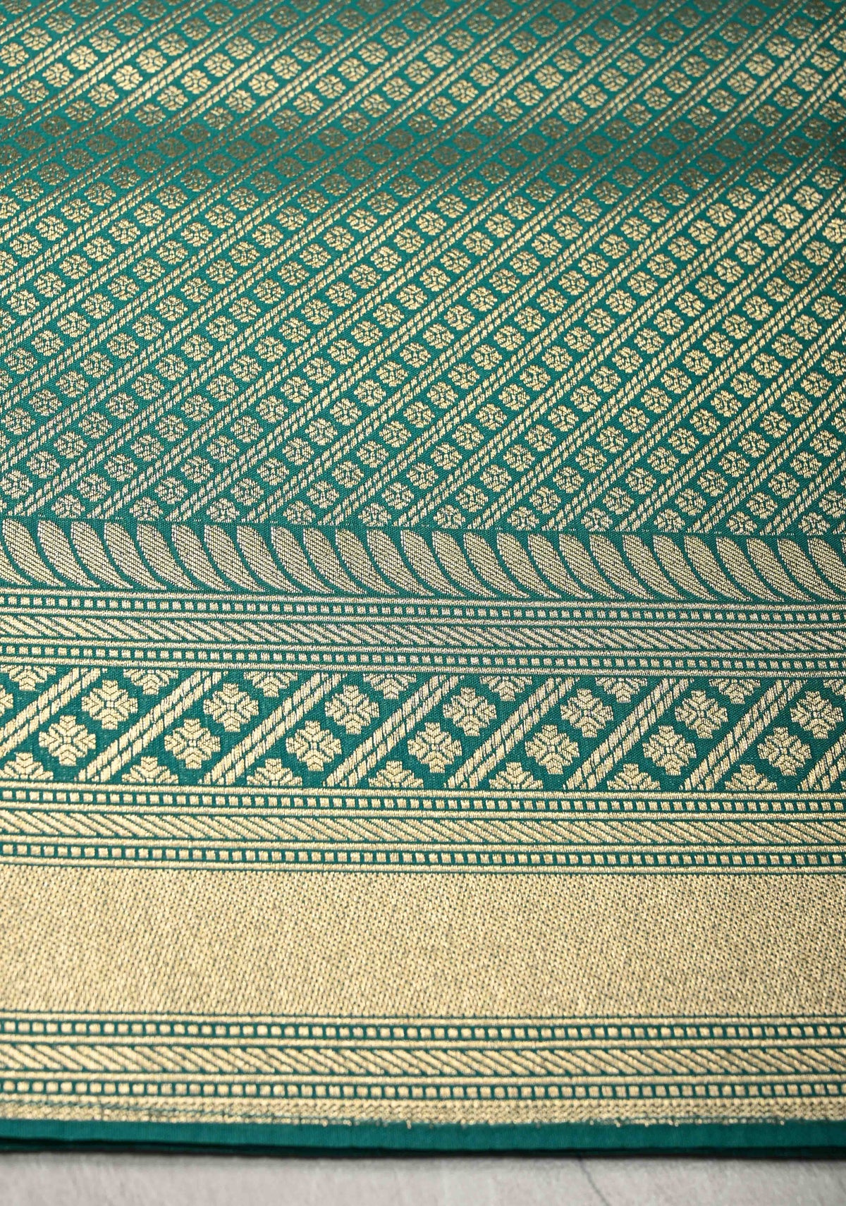 Rama Green Semi Silk Saree with Meenakari Floral Jaal and Zari Border | SHOBITAM