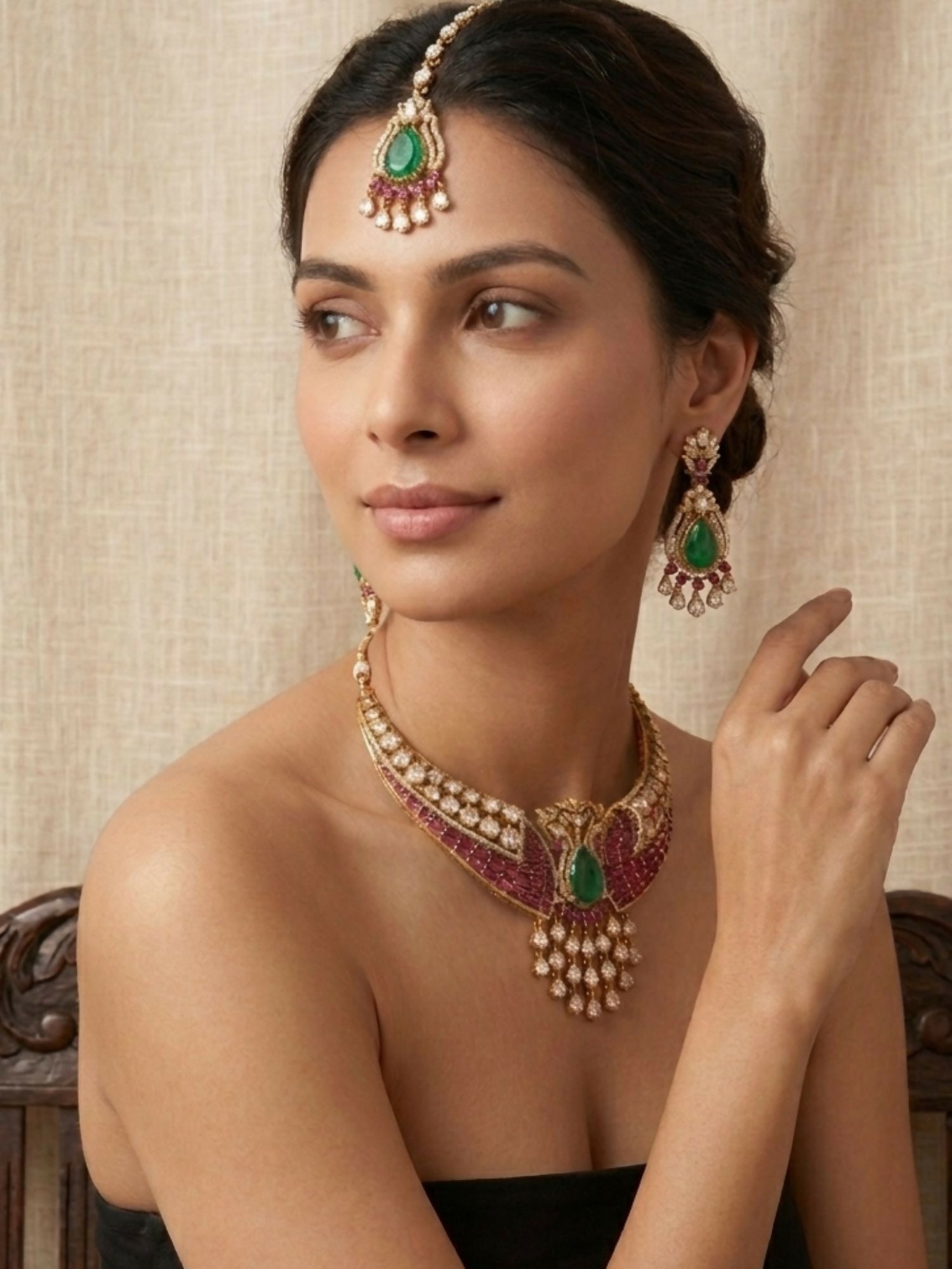 Elegant Kundan & Emerald Teardrop Choker Set with Maang Tikka | shobitam