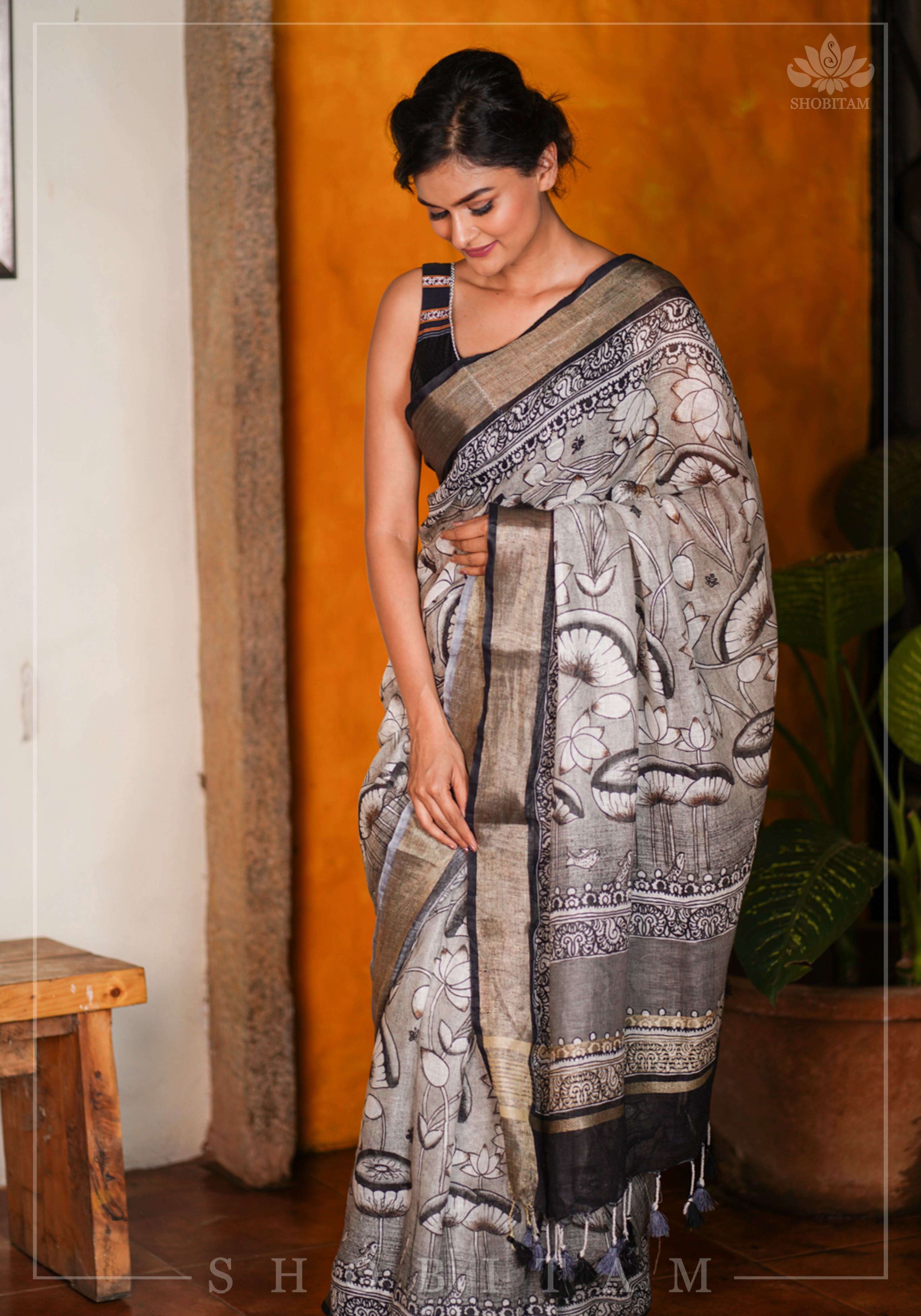 Pichwai DigitaI Print on Pure Linen by Linen Saree in Gray | Shobitam