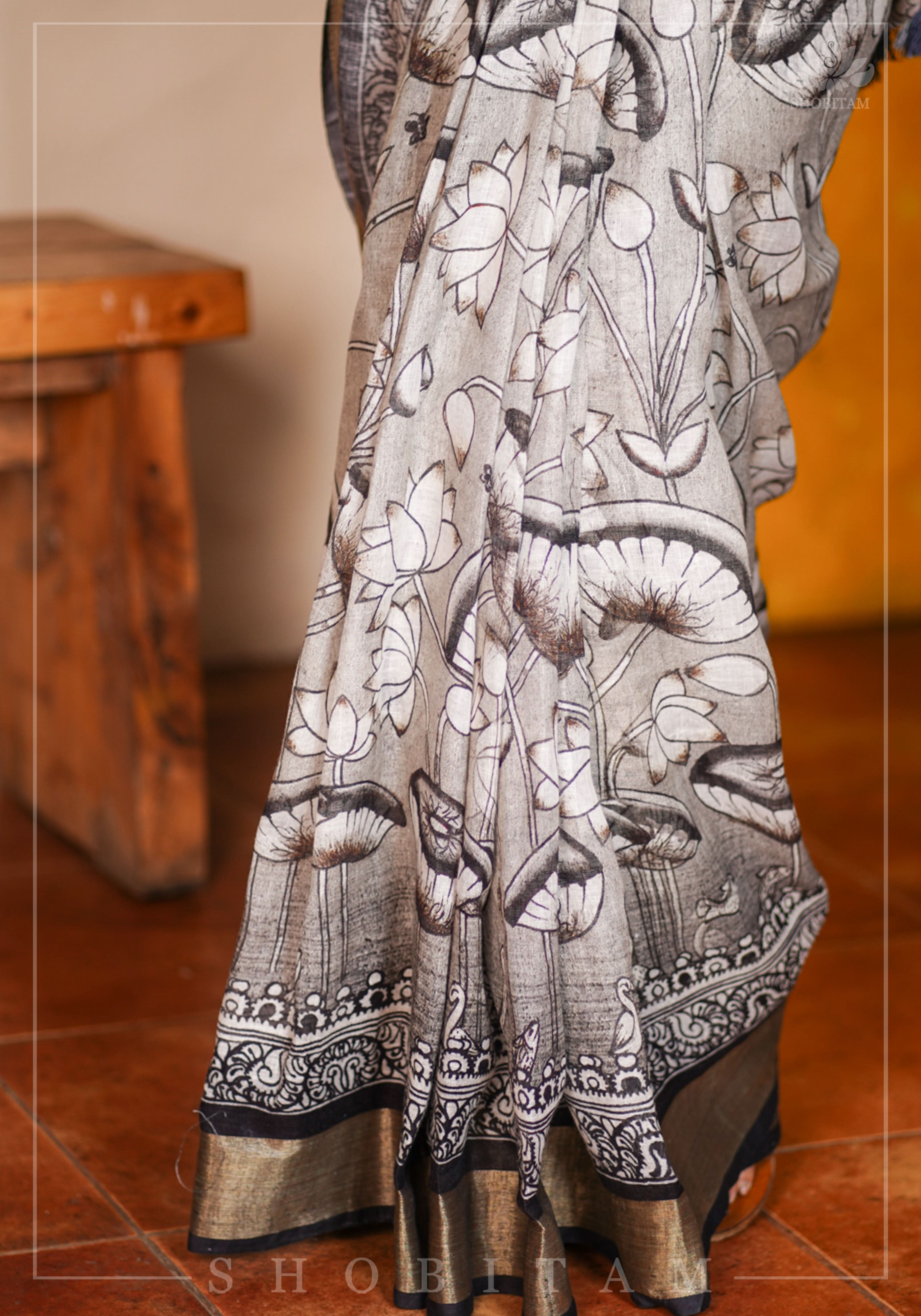 Pichwai DigitaI Print on Pure Linen by Linen Saree in Gray | Shobitam