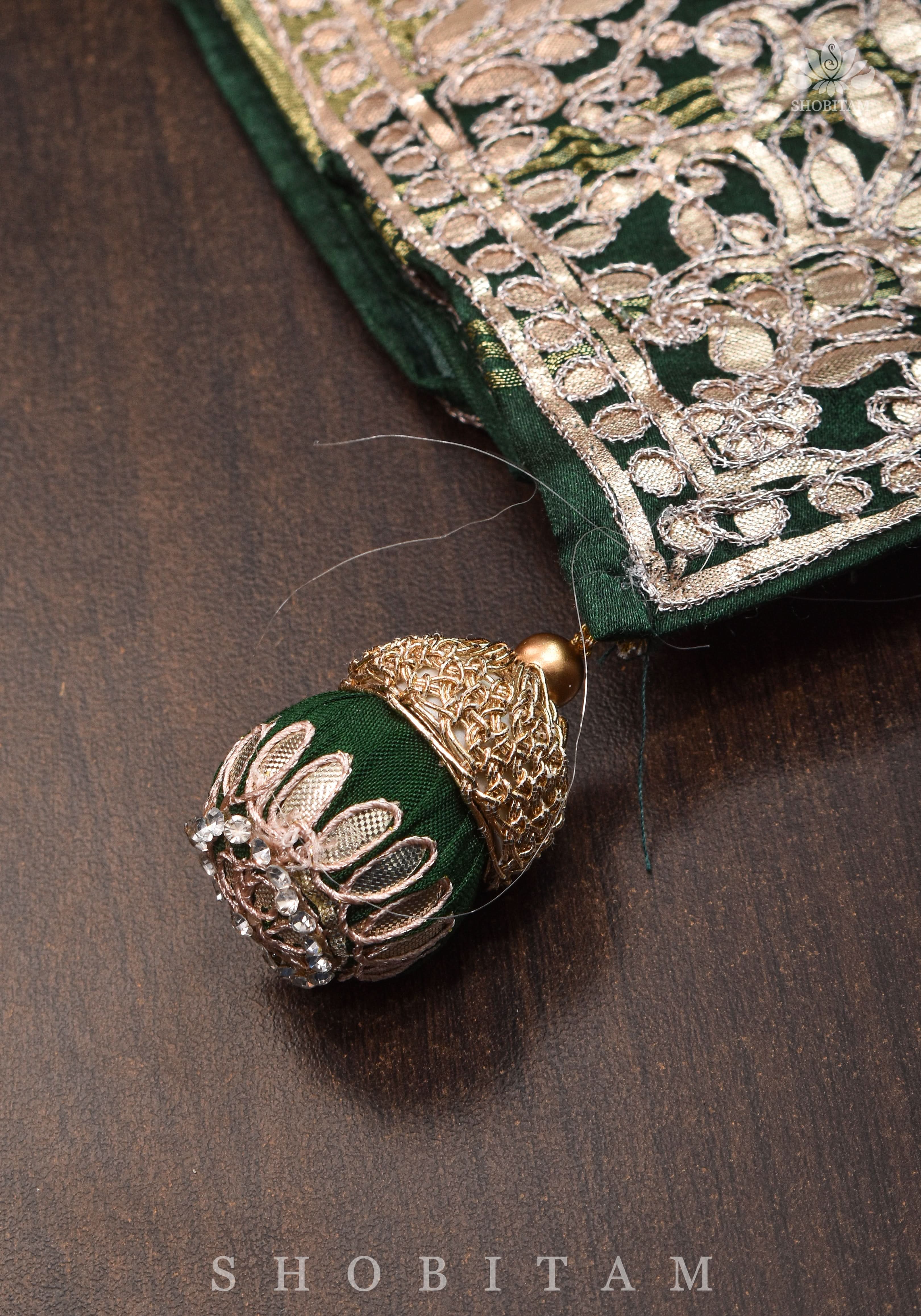 Gajji Silk Saree with Gotta Patti Borders, crushed zari palla and Floral Digital Print | Shobitam