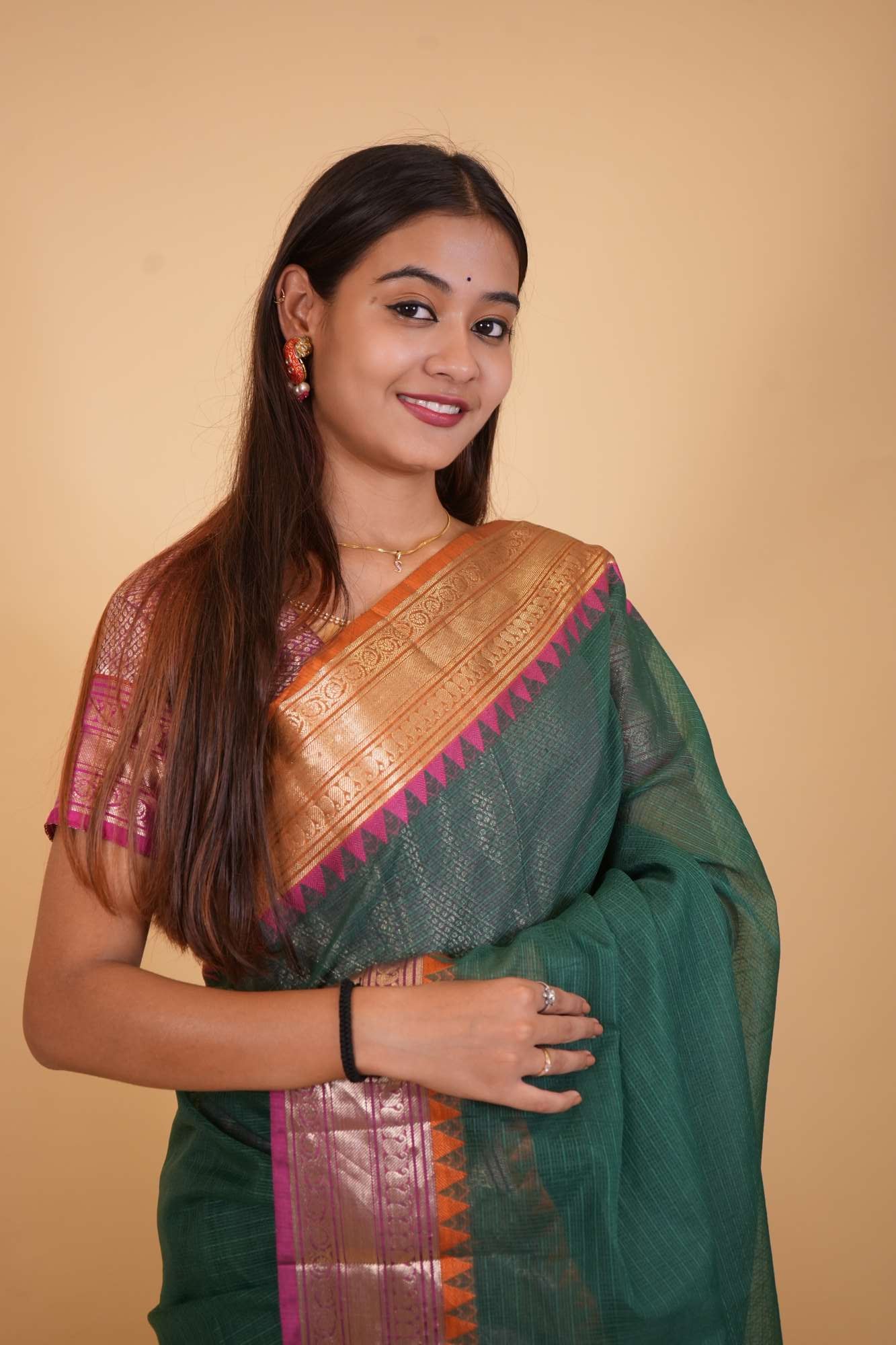 Green Kota Silk With Handloom Zari Border and Contrast Pink Pallu Wrap in 1 minute saree