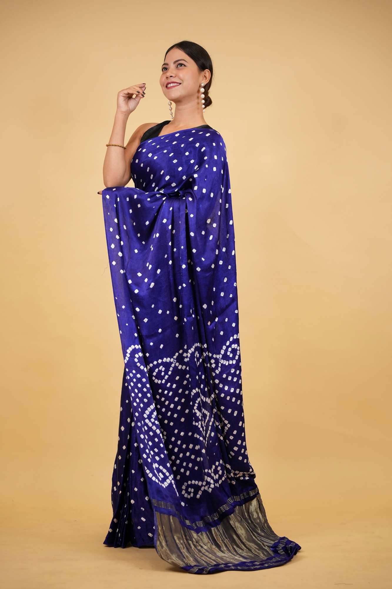 Beautiful Gaji Silk Ek Dani Traditional Bandhani in a stunning navy blue Wrap in 1 Minute Saree
