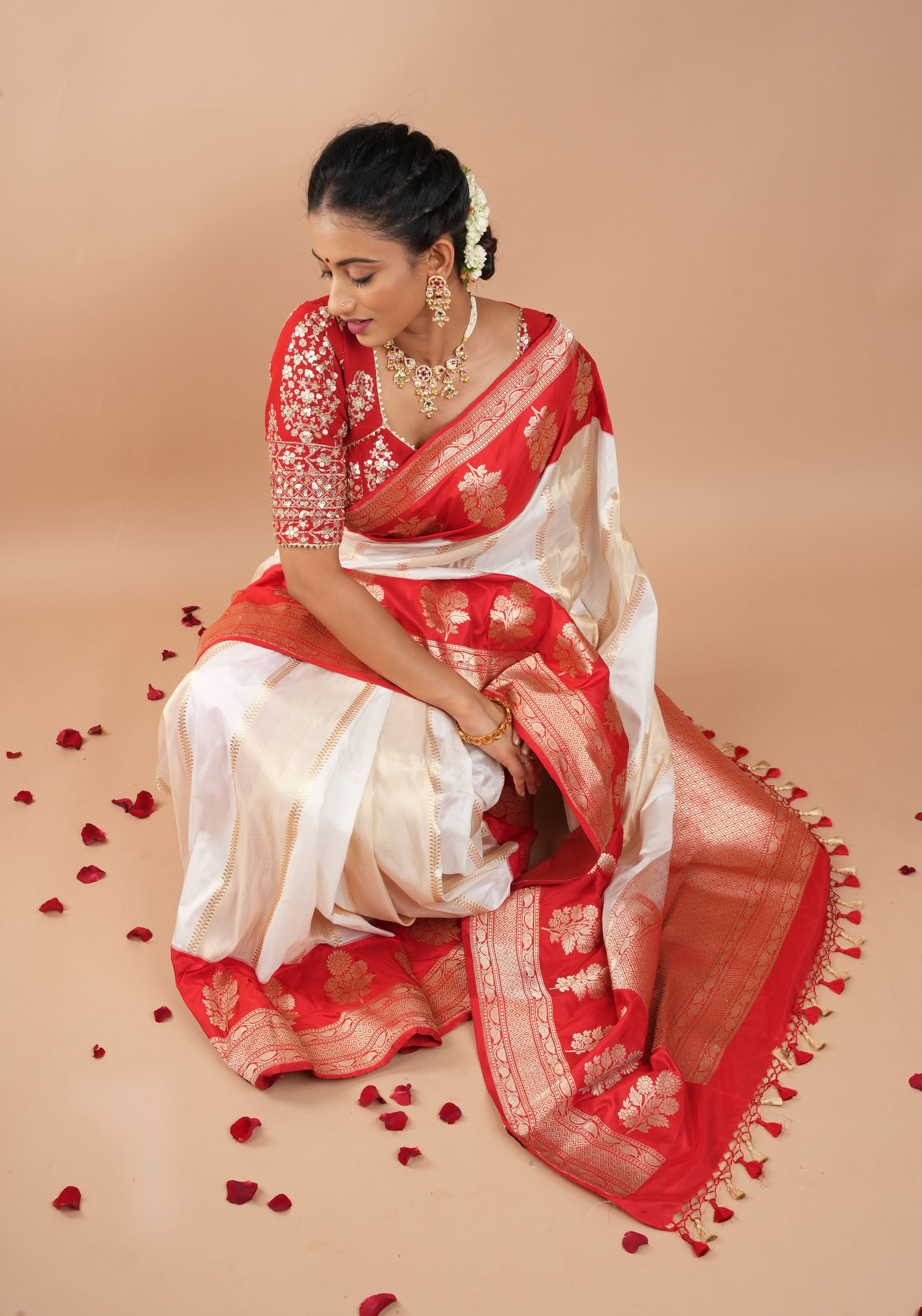 Unique Design White Dual tone Jharoka Pattern Pure Katan Silk saree with Contrast Zari borders | SILK MARK CERTIFIED | SHOBITAM