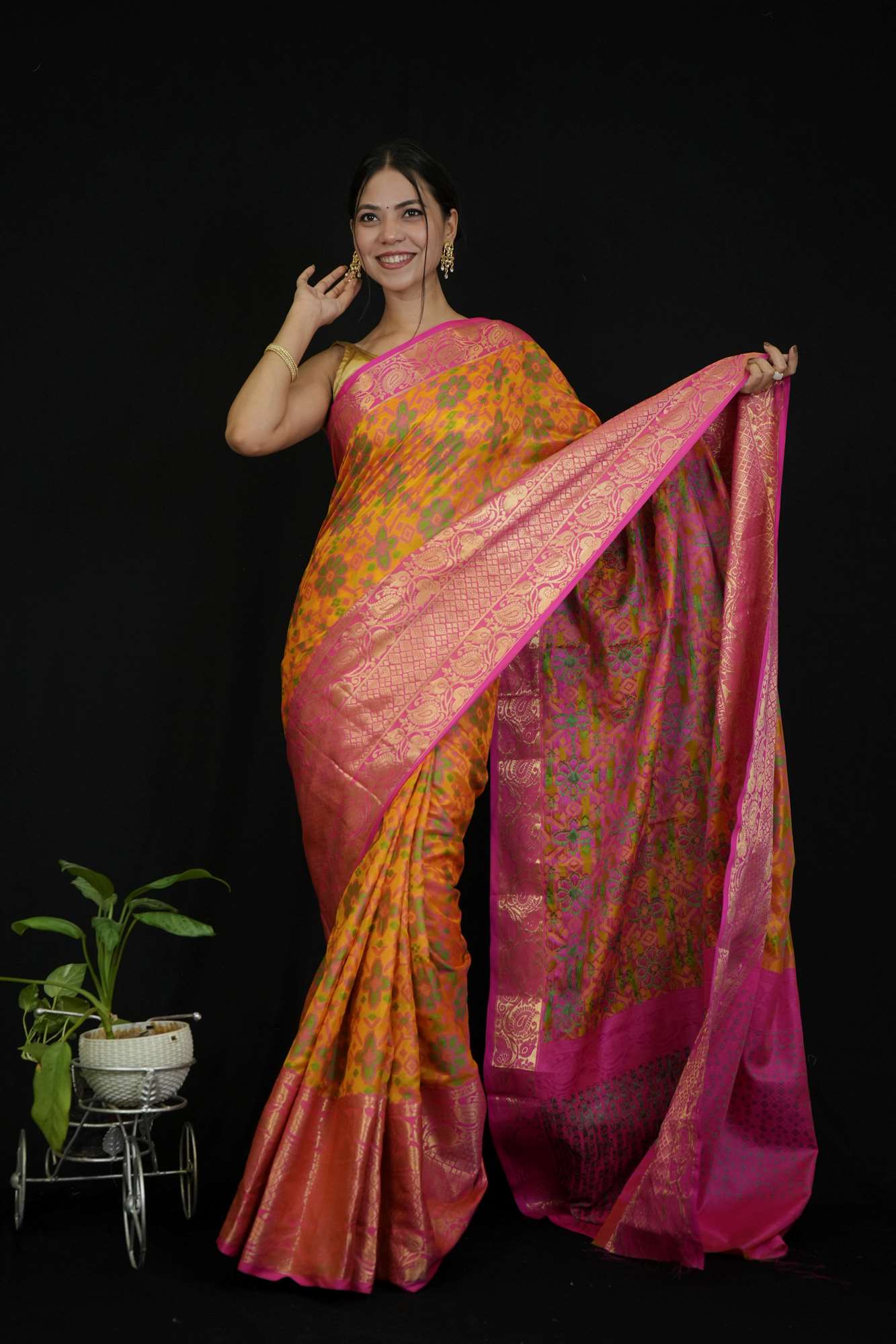 Kanjivaram border patola weave ready to wear saree with ornate pallu