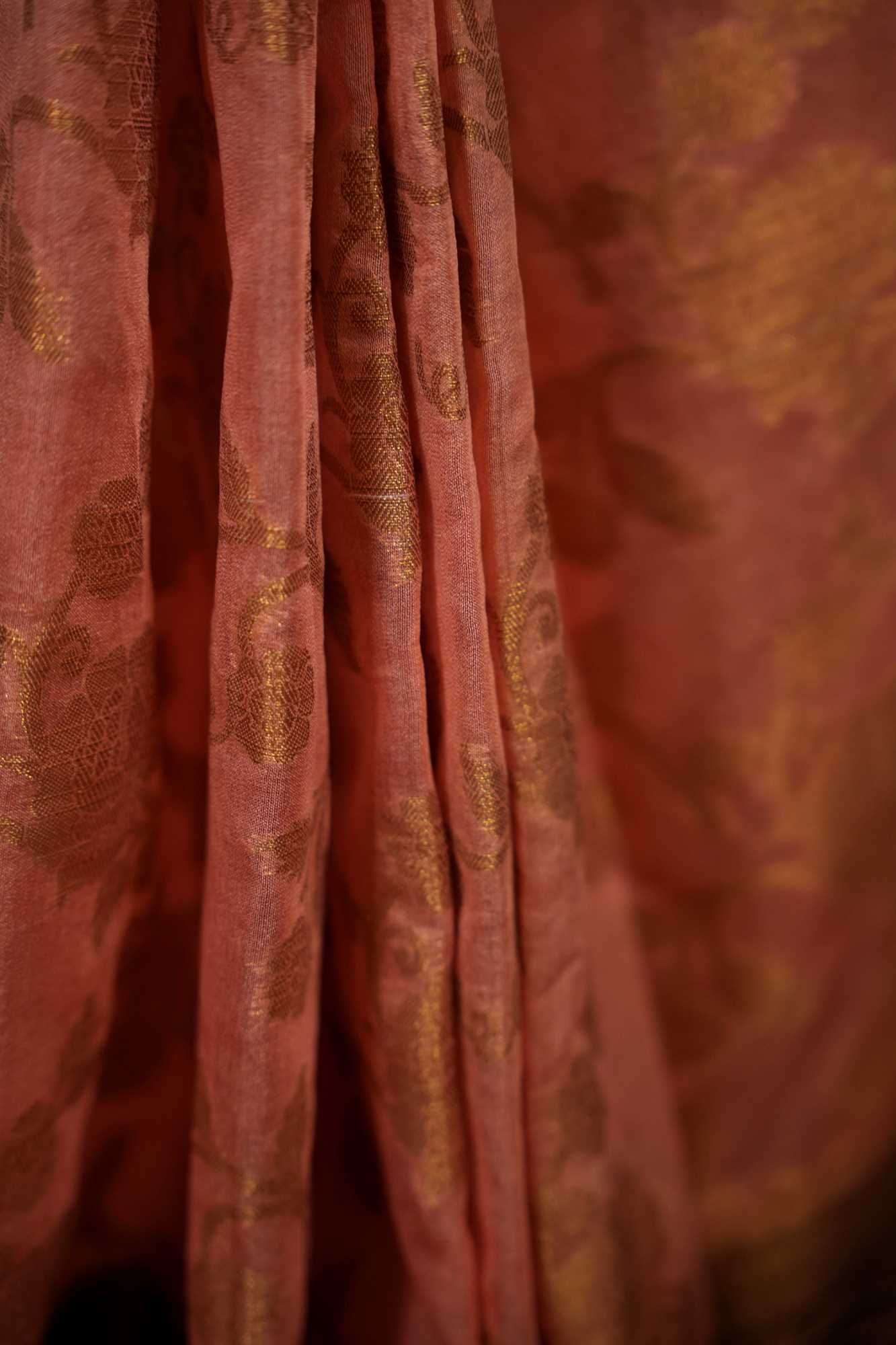 Peach Floral Zari Jaal Weaving Banarasi With Contrast Border and Ornate Palla Georgette Silk Pre Drape Saree