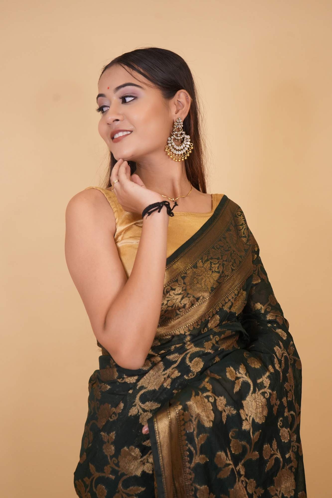 Bottle Green Georgette Silk Floral Zari Jaal Woven & Ornate Palla 1 Minute Saree