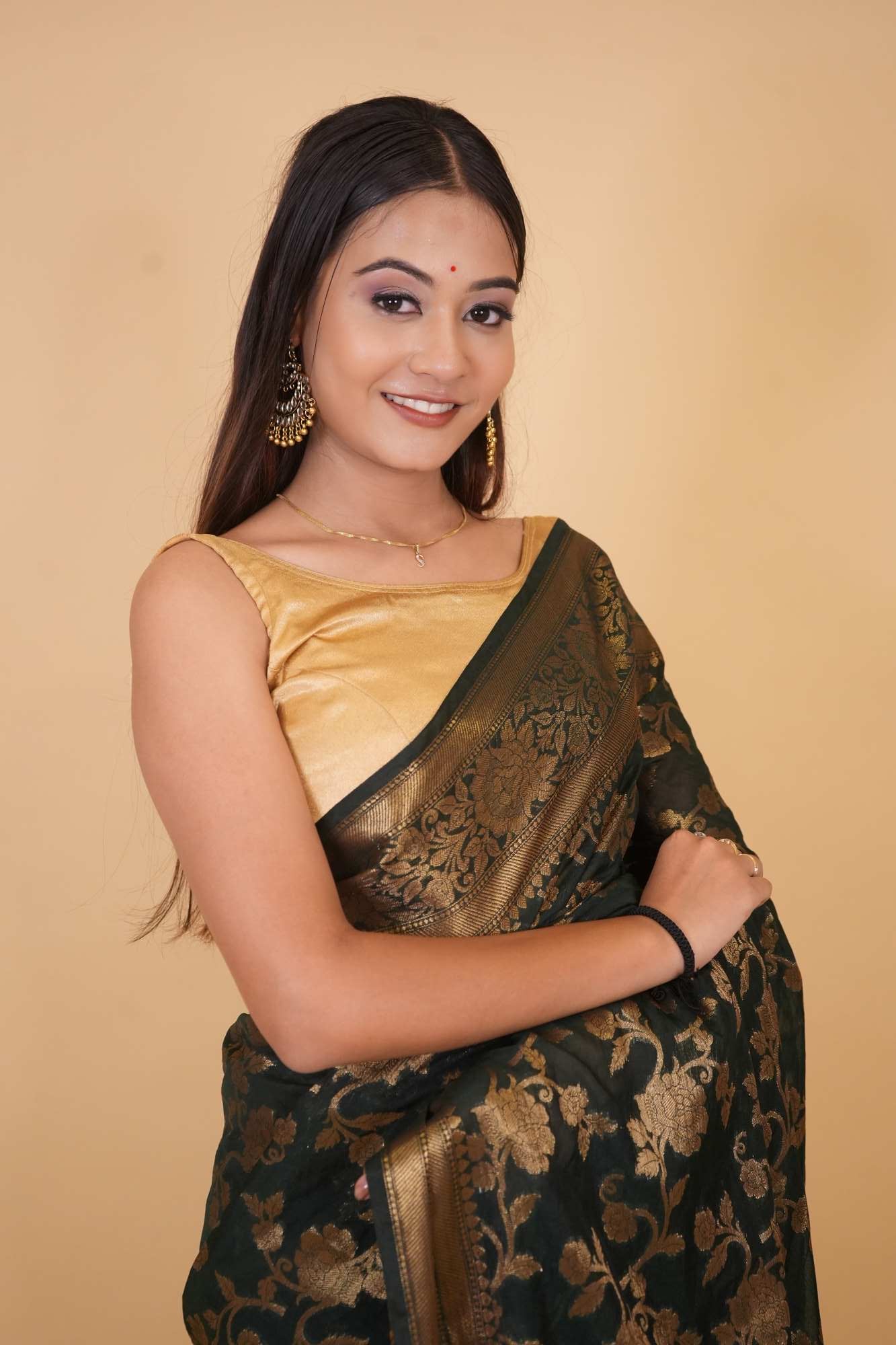 Bottle Green Georgette Silk Floral Zari Jaal Woven & Ornate Palla 1 Minute Saree