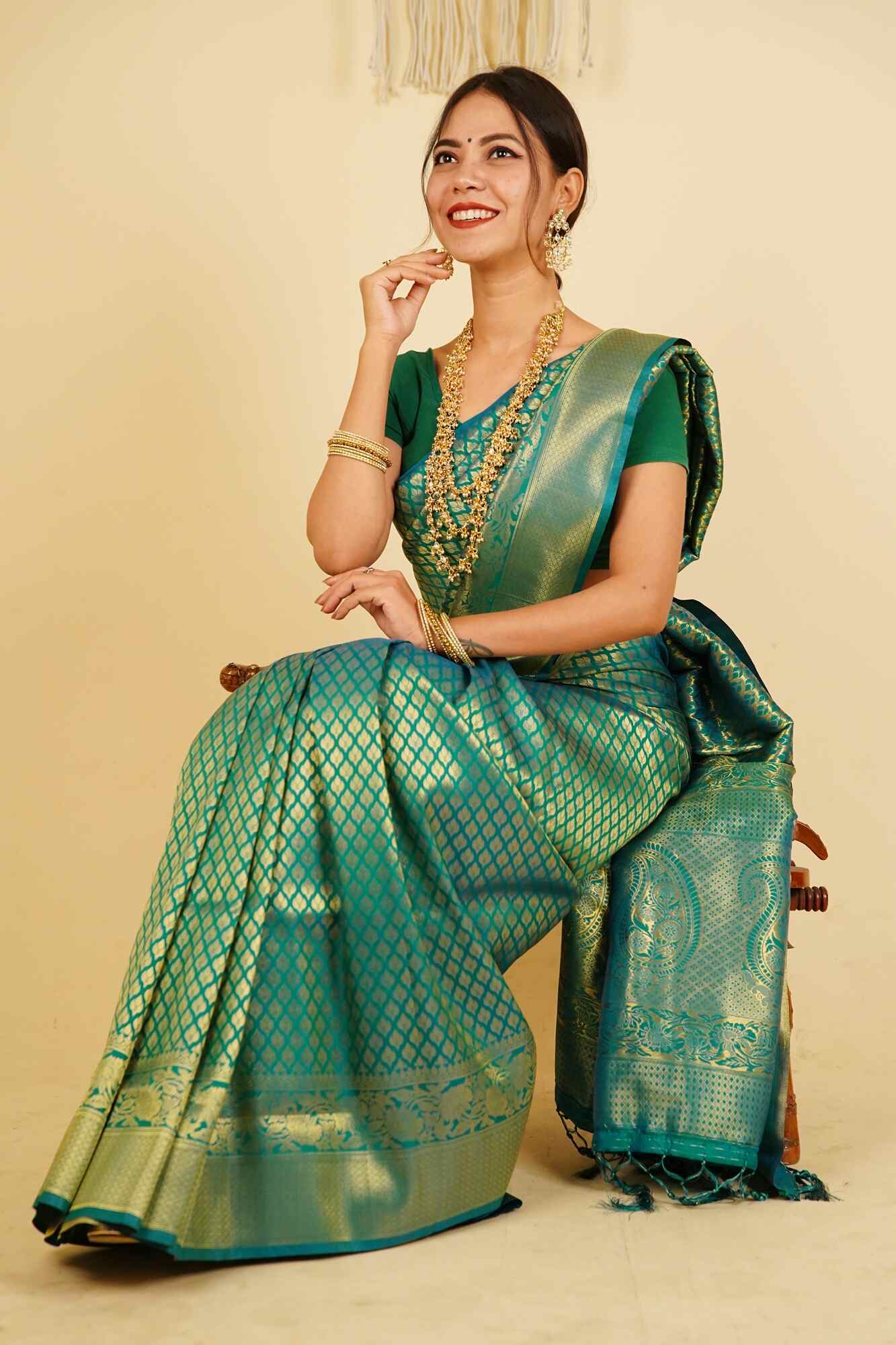 Ready To Wear Dhoop Chaanv Zari Woven Kanchipuram Motif Wrap in 1 minute saree With Readymade Blouse - Isadora Life Online Shopping Store