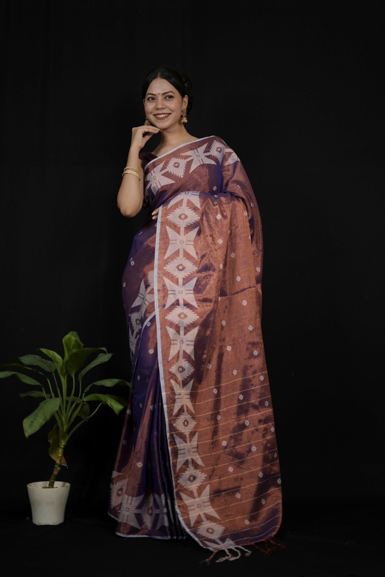 Exquisite Traditional Pure Tissue Jamdani with Handloom Weaving Wrap in 1 Minute Saree