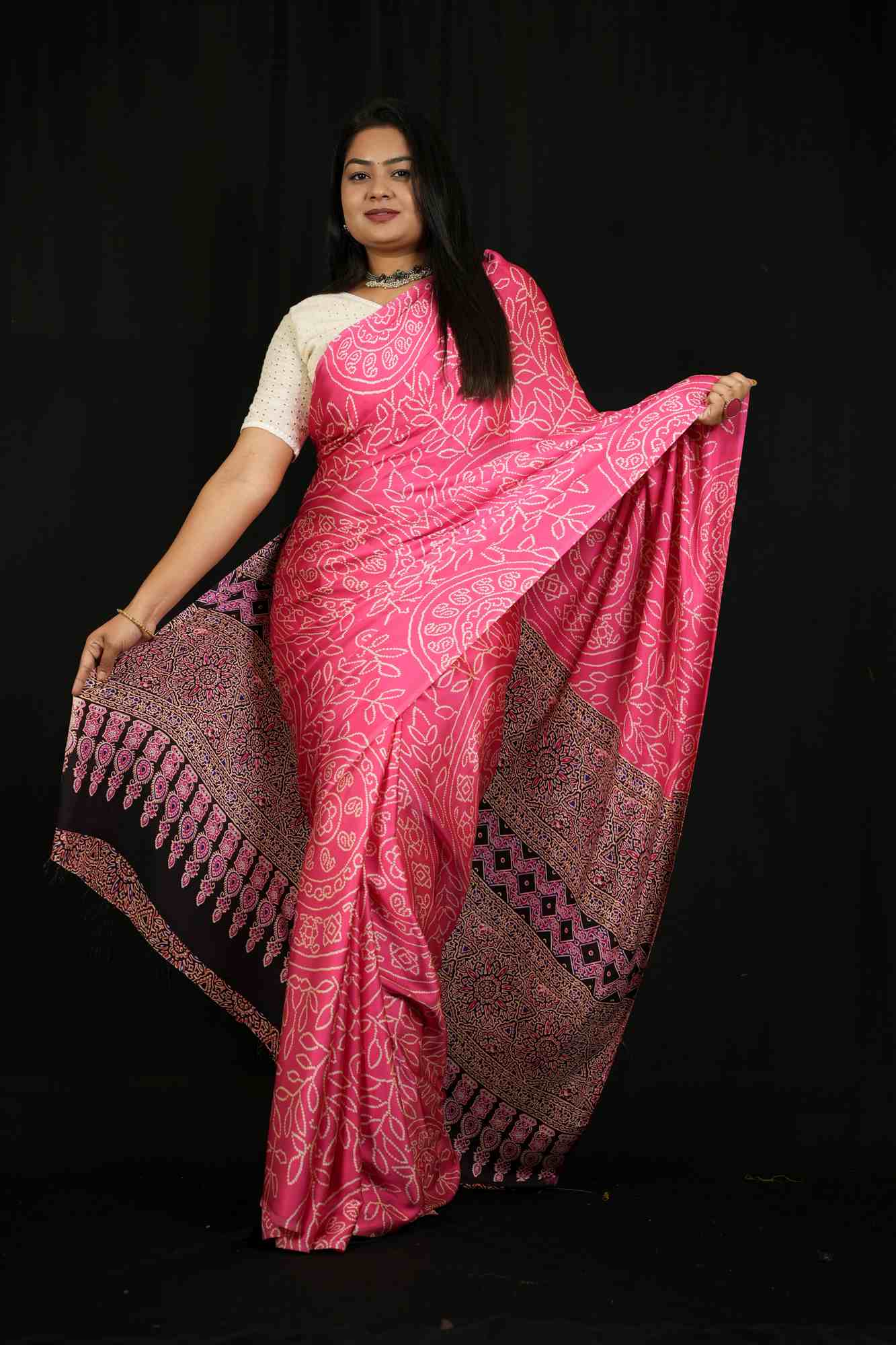 Fuchsia Charm Gajji with Ajrakh Accents Ready To Wear Saree