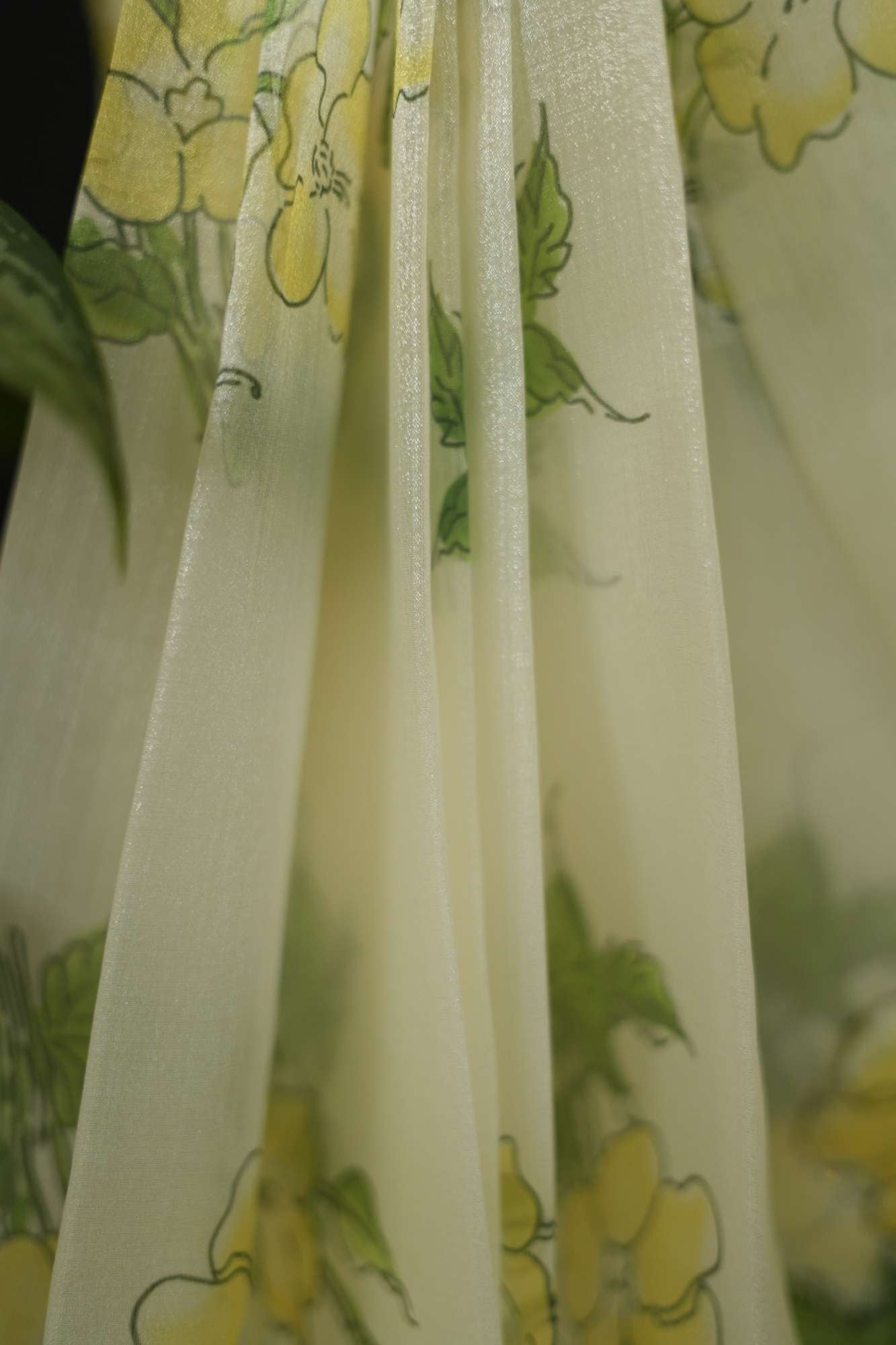 Organza White Floral Charm with Scalloped Border Ready To Wear Saree