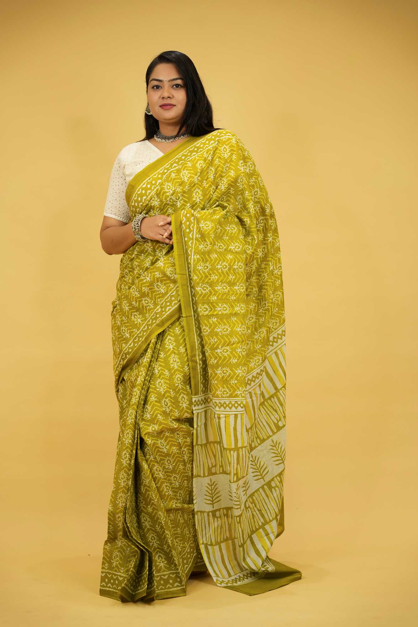 Mehandi-Inspired Cotton in Green and White with Gold Border Ready To Wear Saree