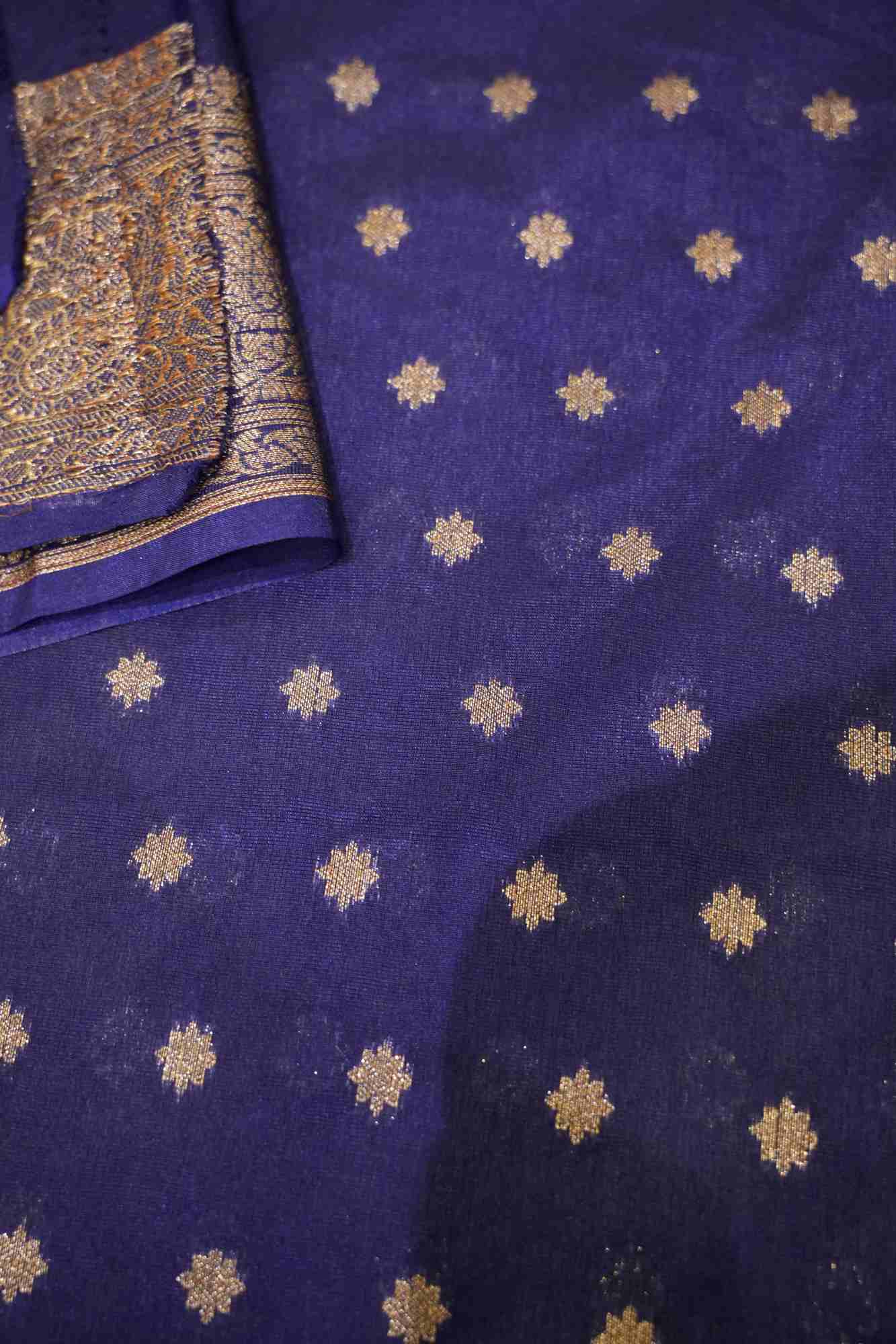 Banarasi with Rich Pallu, Zari Border & Handloom Wrap Ready To Wear Saree