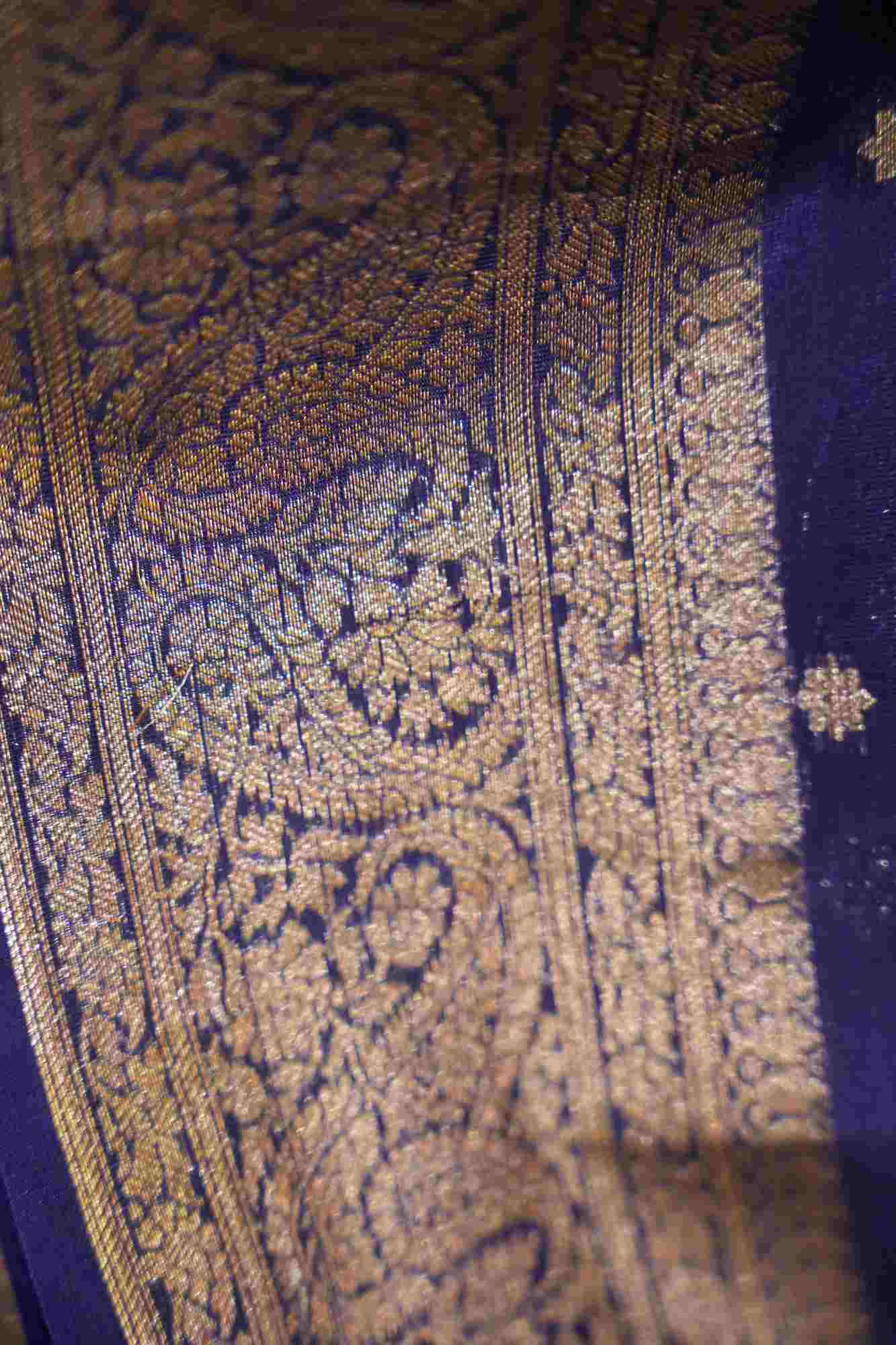 Banarasi with Rich Pallu, Zari Border & Handloom Wrap Ready To Wear Saree