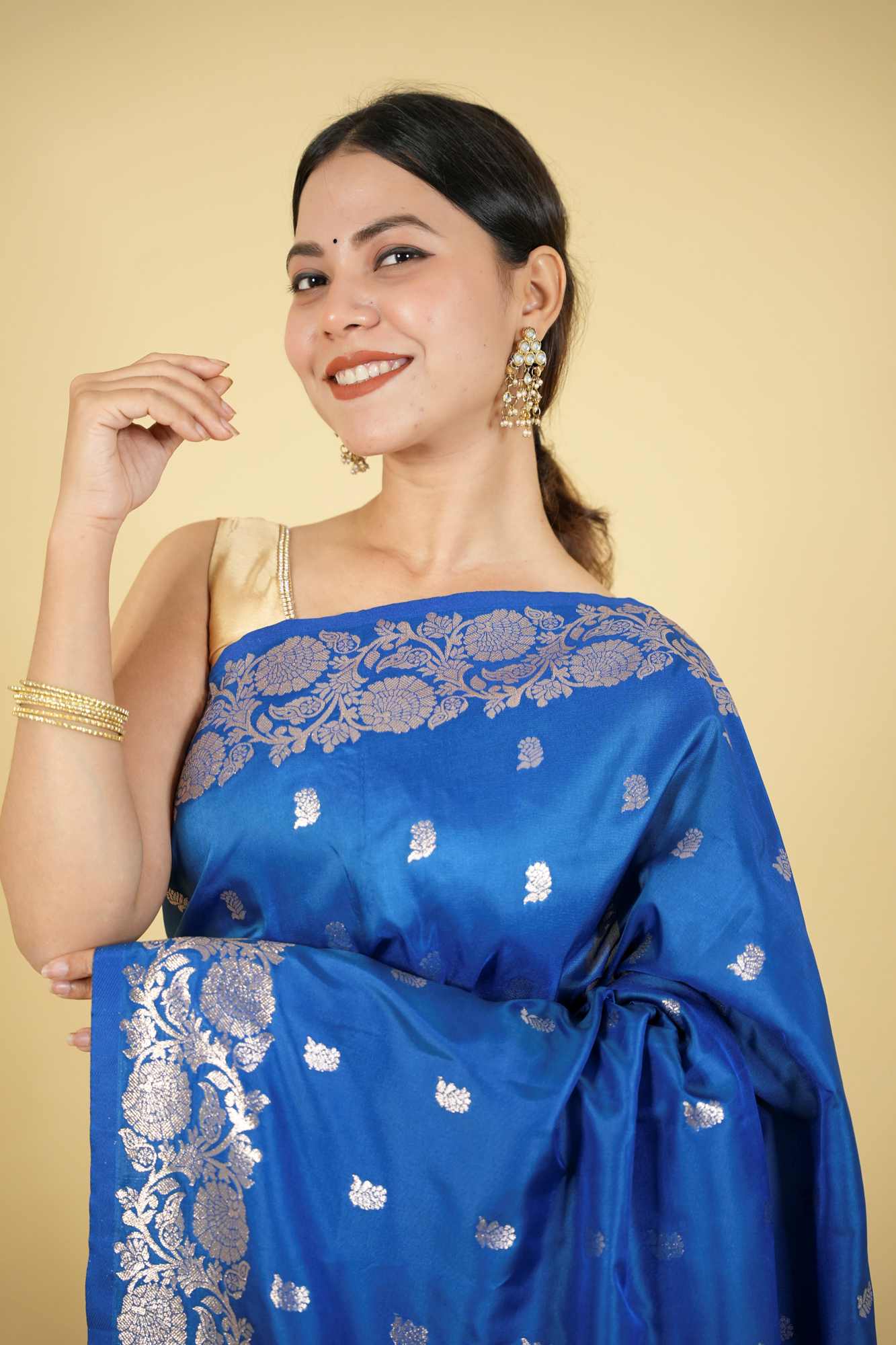 Banarasi with Intricate Zari Weave Ready To Wear Saree