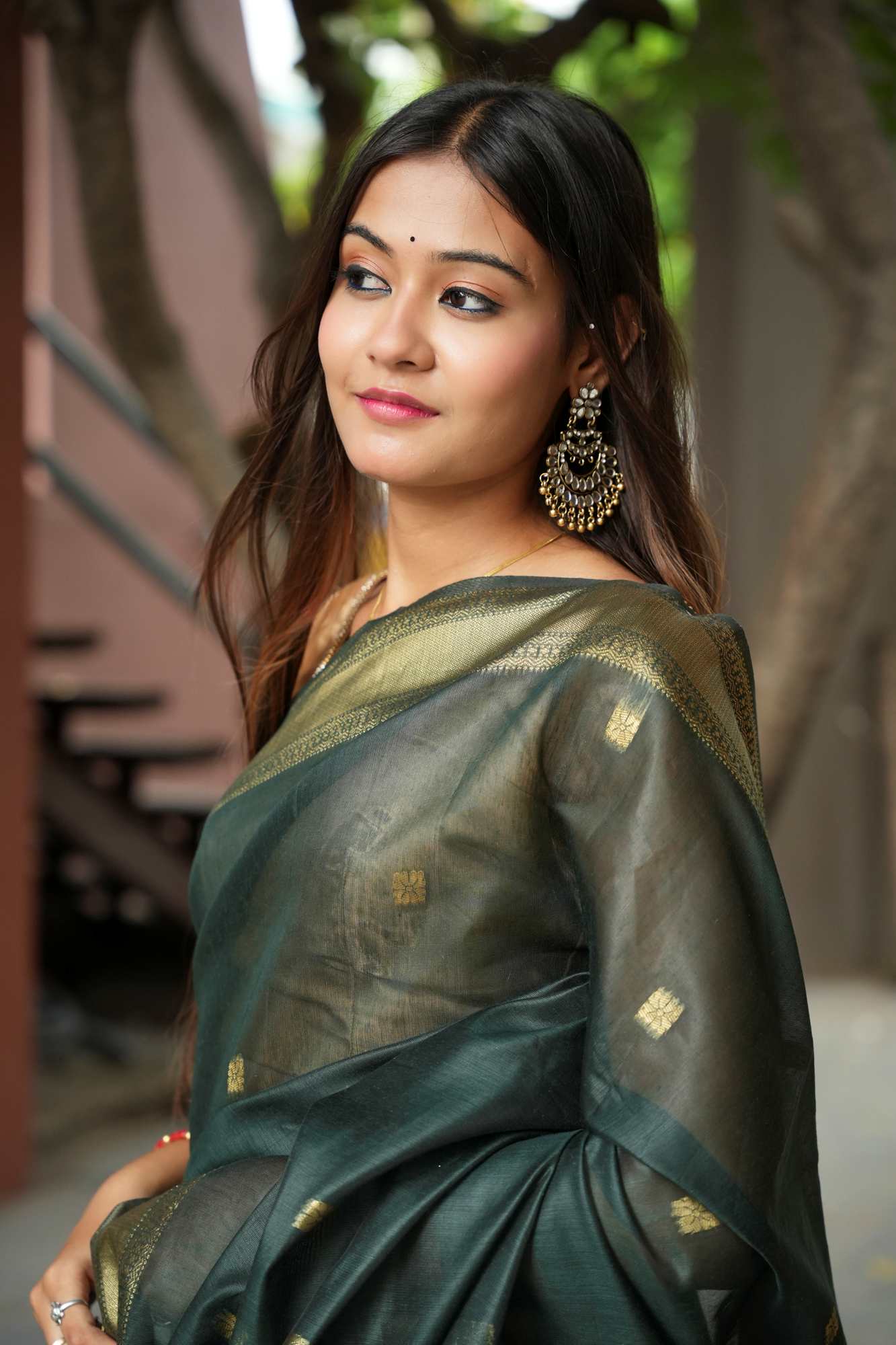 Green Soft Cotton with Black Pallu & Zari Accents Ready To Wear Saree