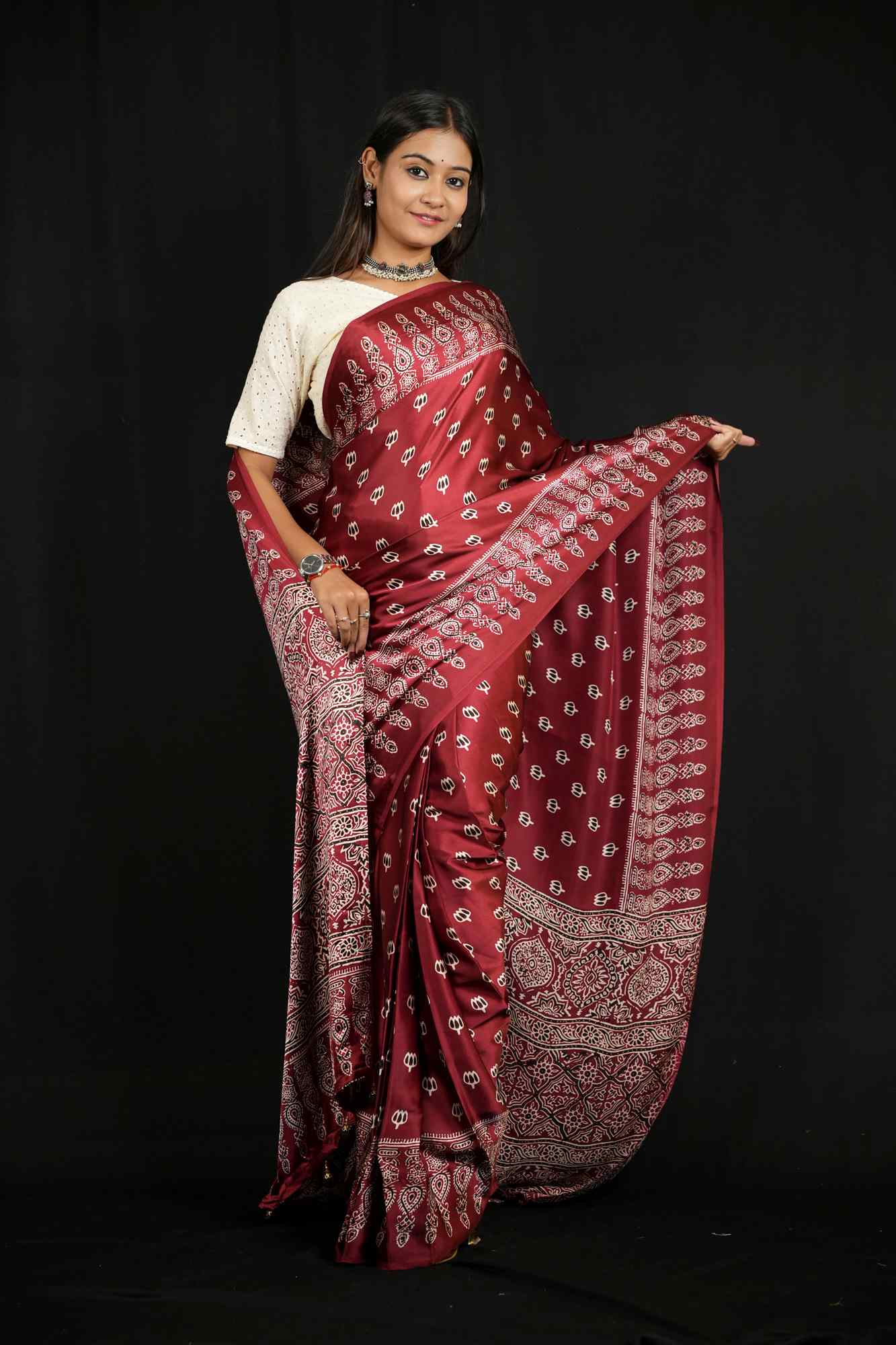 Elegant Red Gaji-Ajrakh Inspired Print with Rich Traditional Block Print Wrap in 1 minute Saree