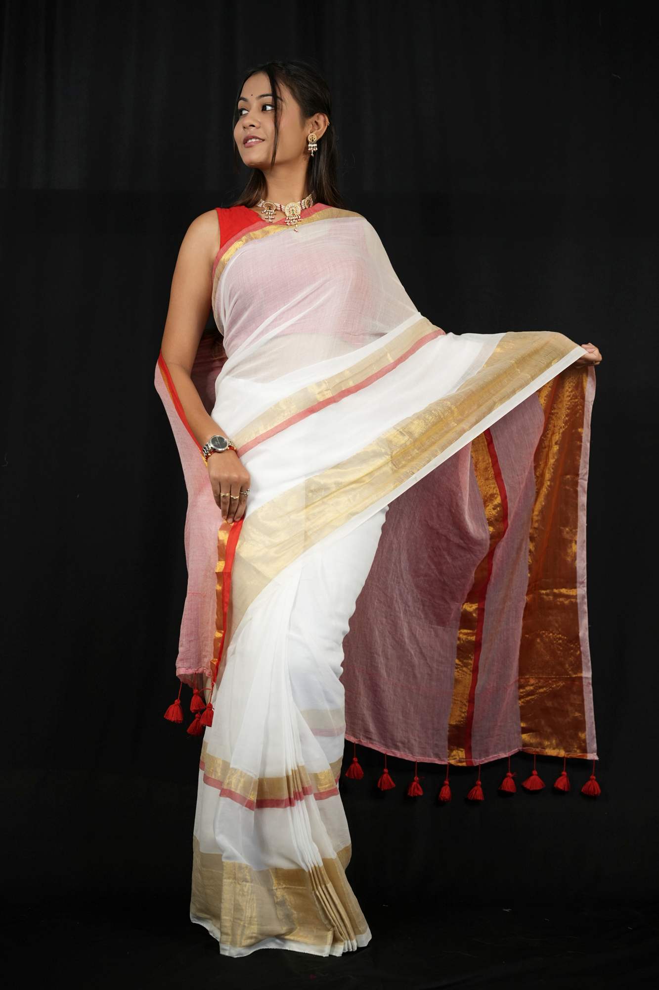 Mulmul Cotton with Opulent Gold Zari Border & Crimson Pallu Ready To wear Saree