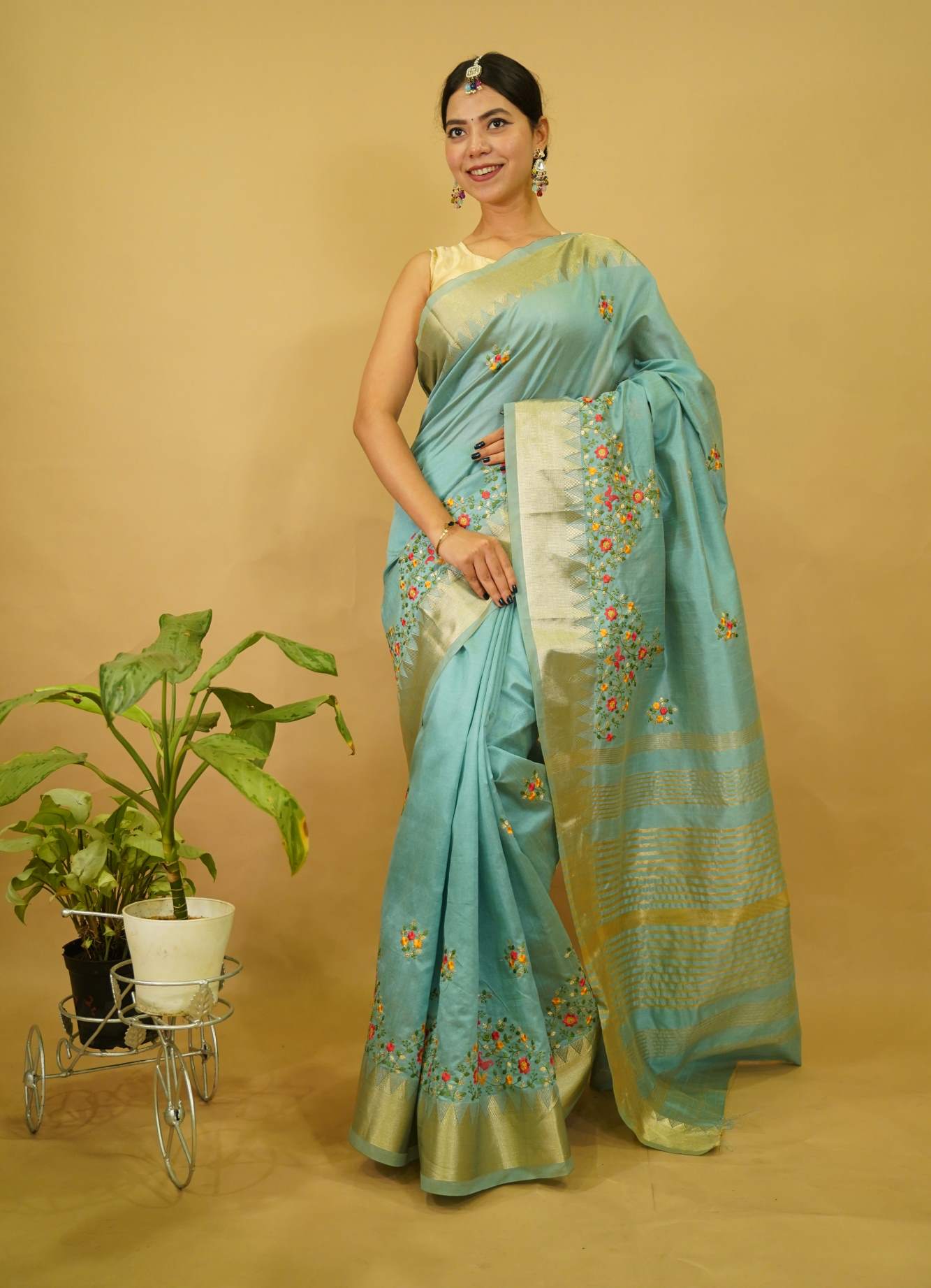Sea Green Embellished Ready to Wear Saree