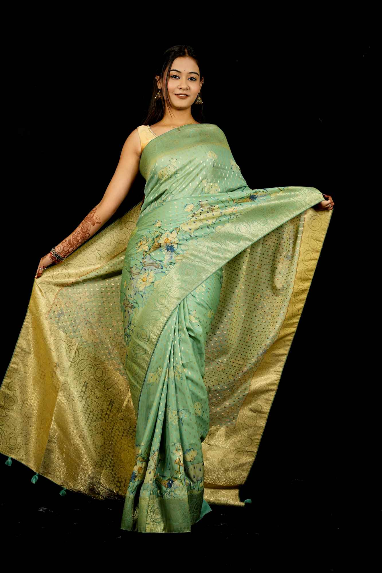 Viscose Georgette with Woven Detailing, Digital Prints & Tassels Ready To Wear Saree