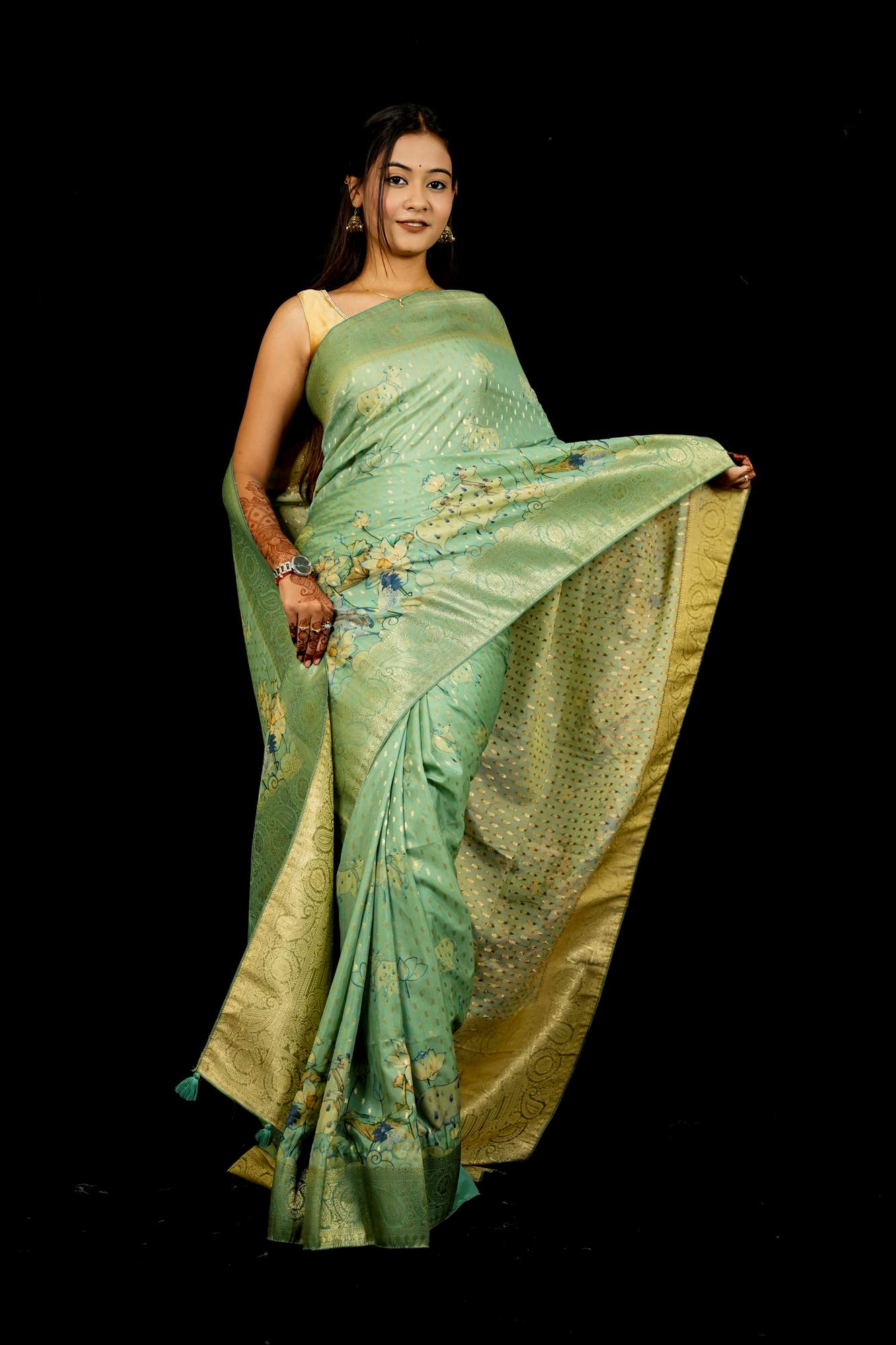 Viscose Georgette with Woven Detailing, Digital Prints & Tassels Ready To Wear Saree
