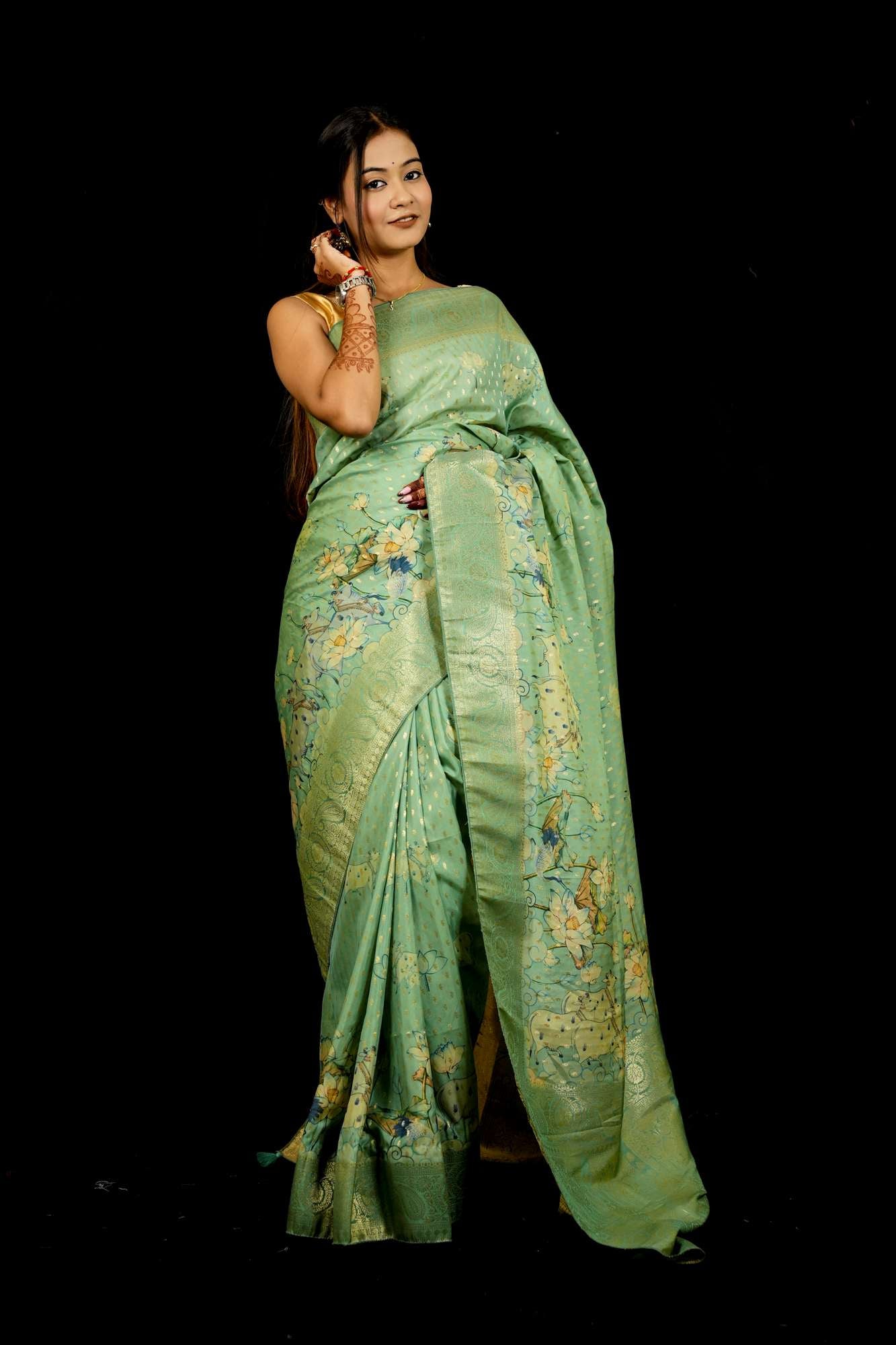 Viscose Georgette with Woven Detailing, Digital Prints & Tassels Ready To Wear Saree