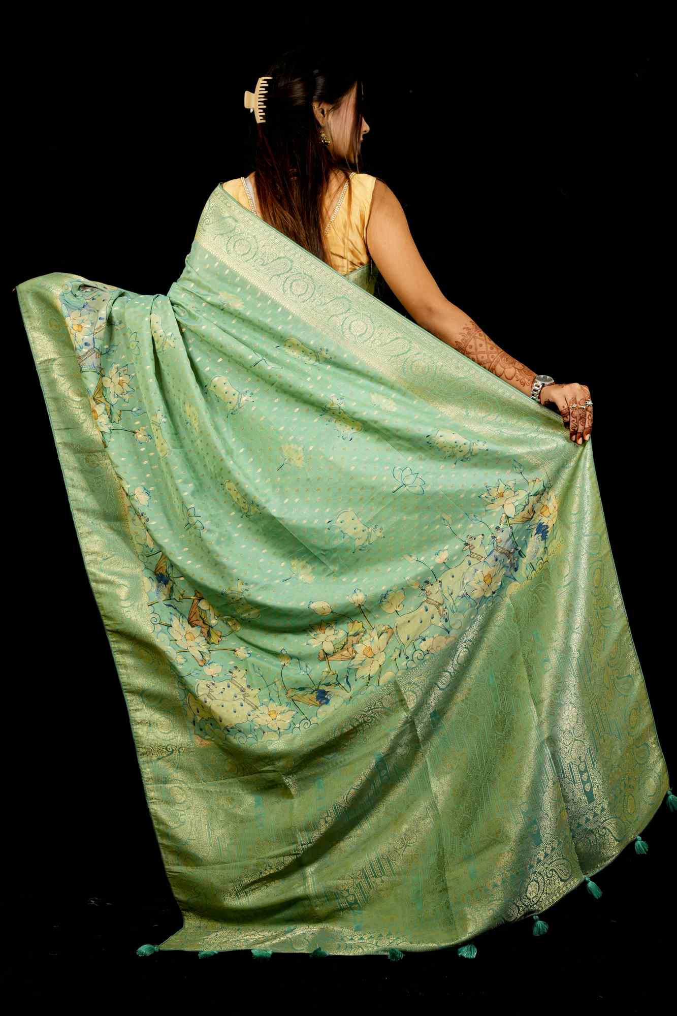 Viscose Georgette with Woven Detailing, Digital Prints & Tassels Ready To Wear Saree