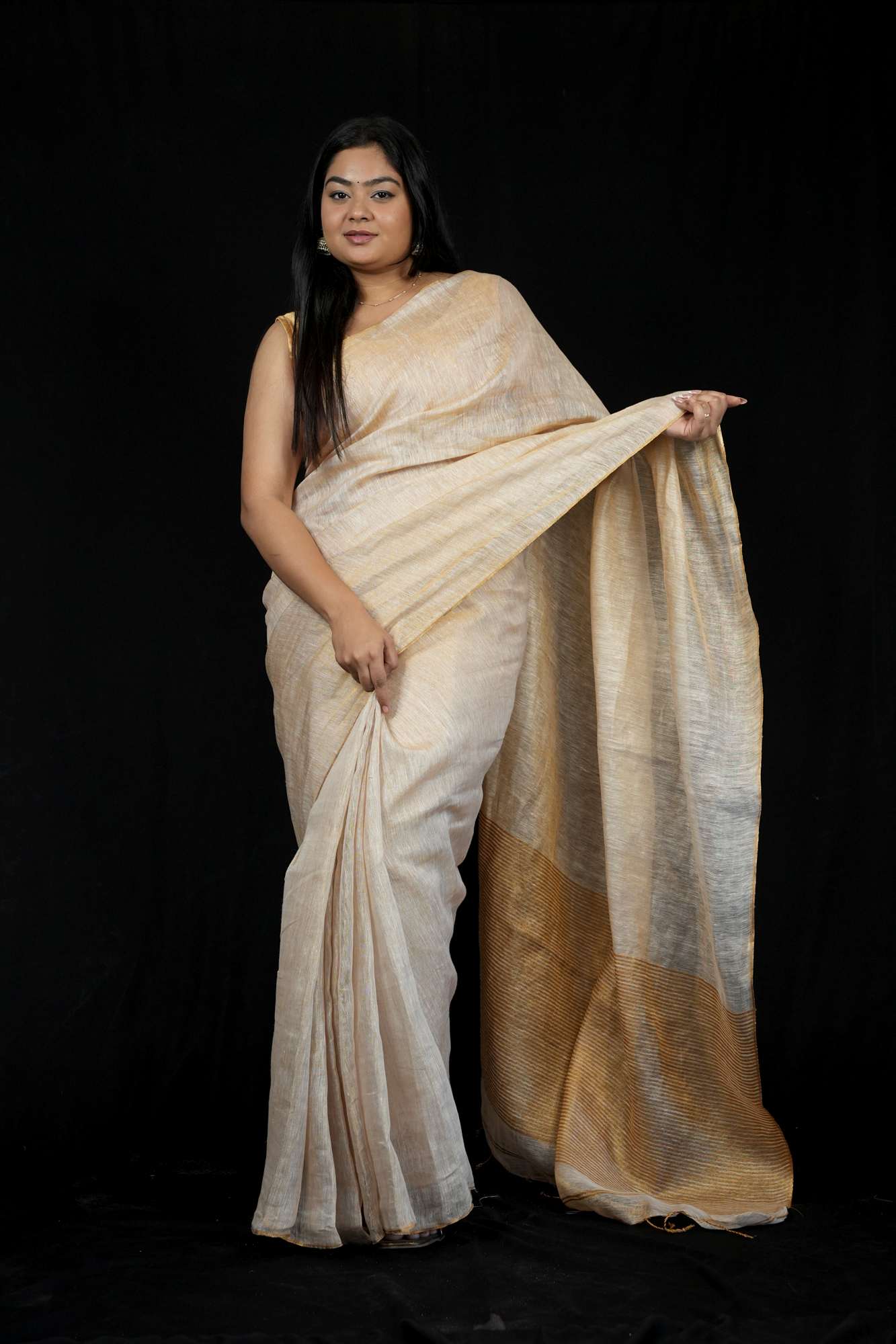 Tissue Linen with Shimmering Texture and Zari Border Ready To Wear Saree
