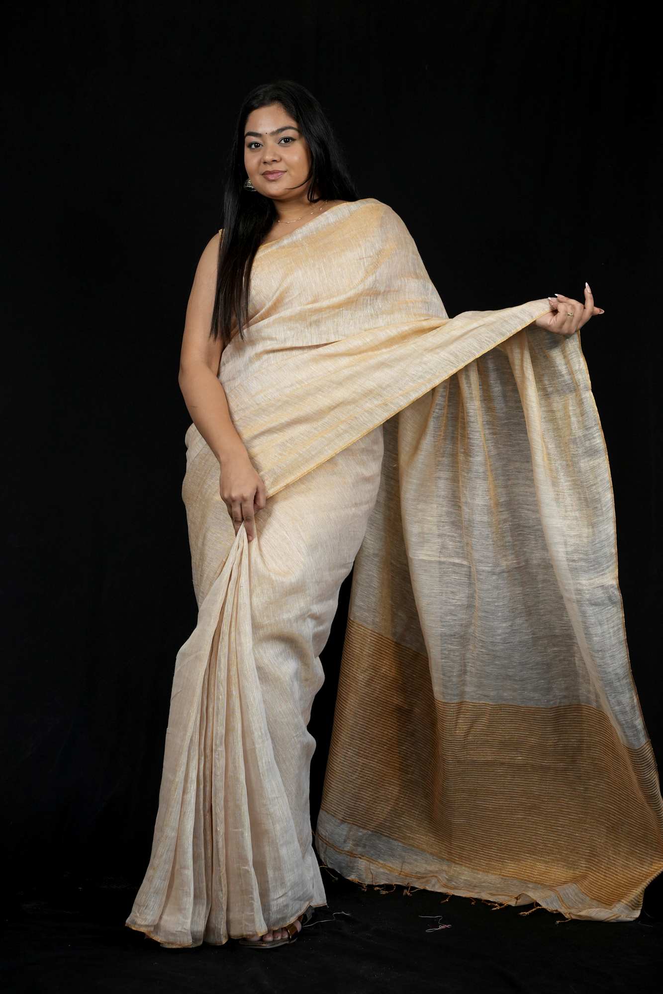 Tissue Linen with Shimmering Texture and Zari Border Ready To Wear Saree